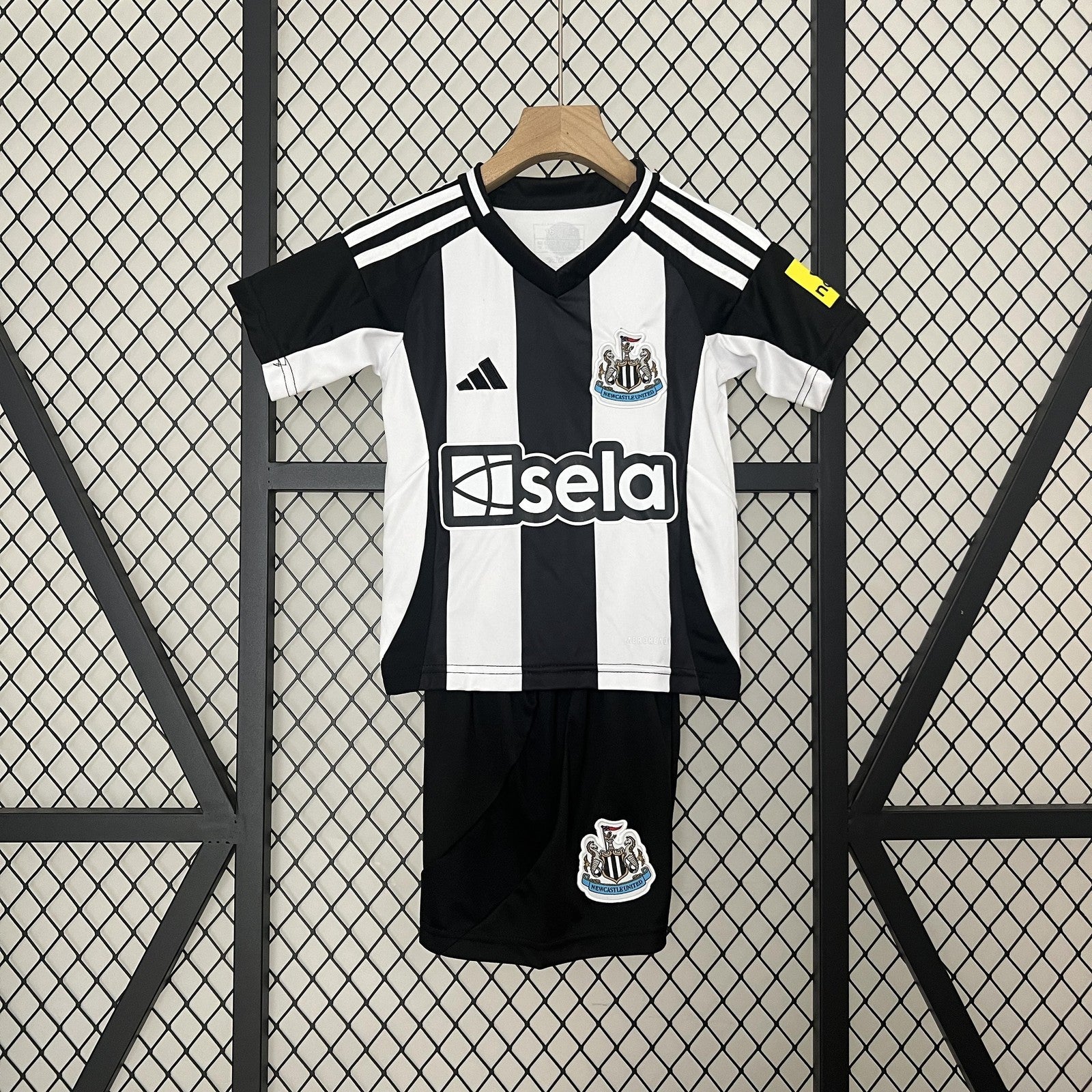 24 25 Kids Newcastle United Home