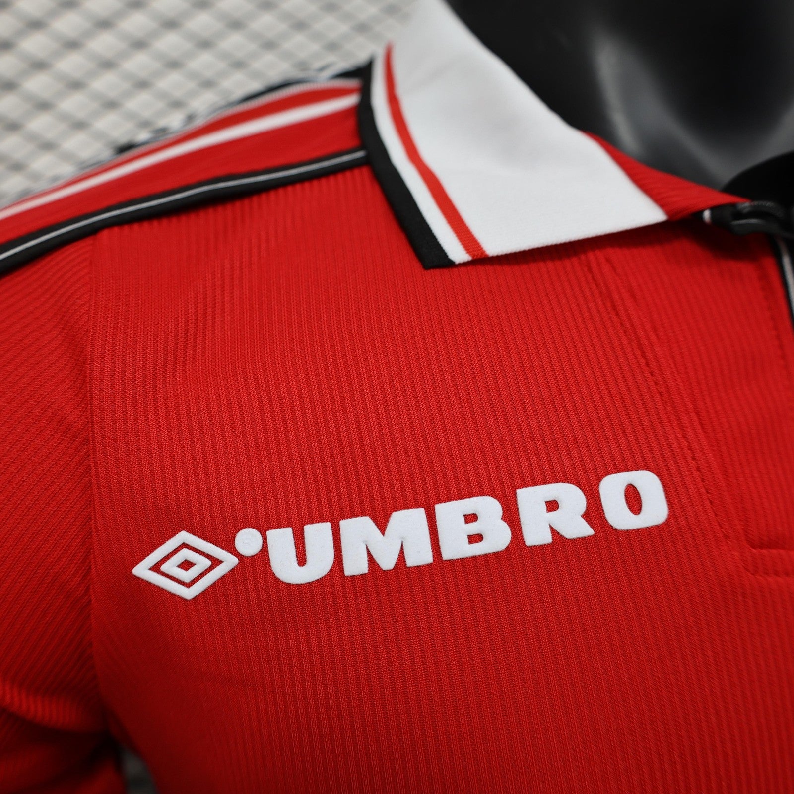 Retro Player M U Home