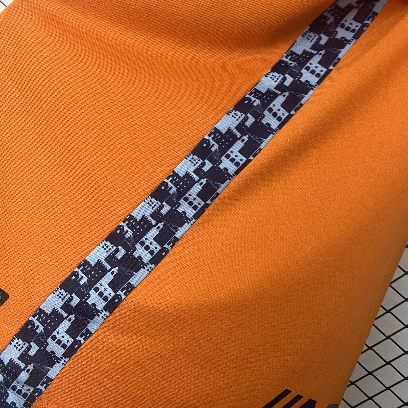 24 25 Celta Third Away