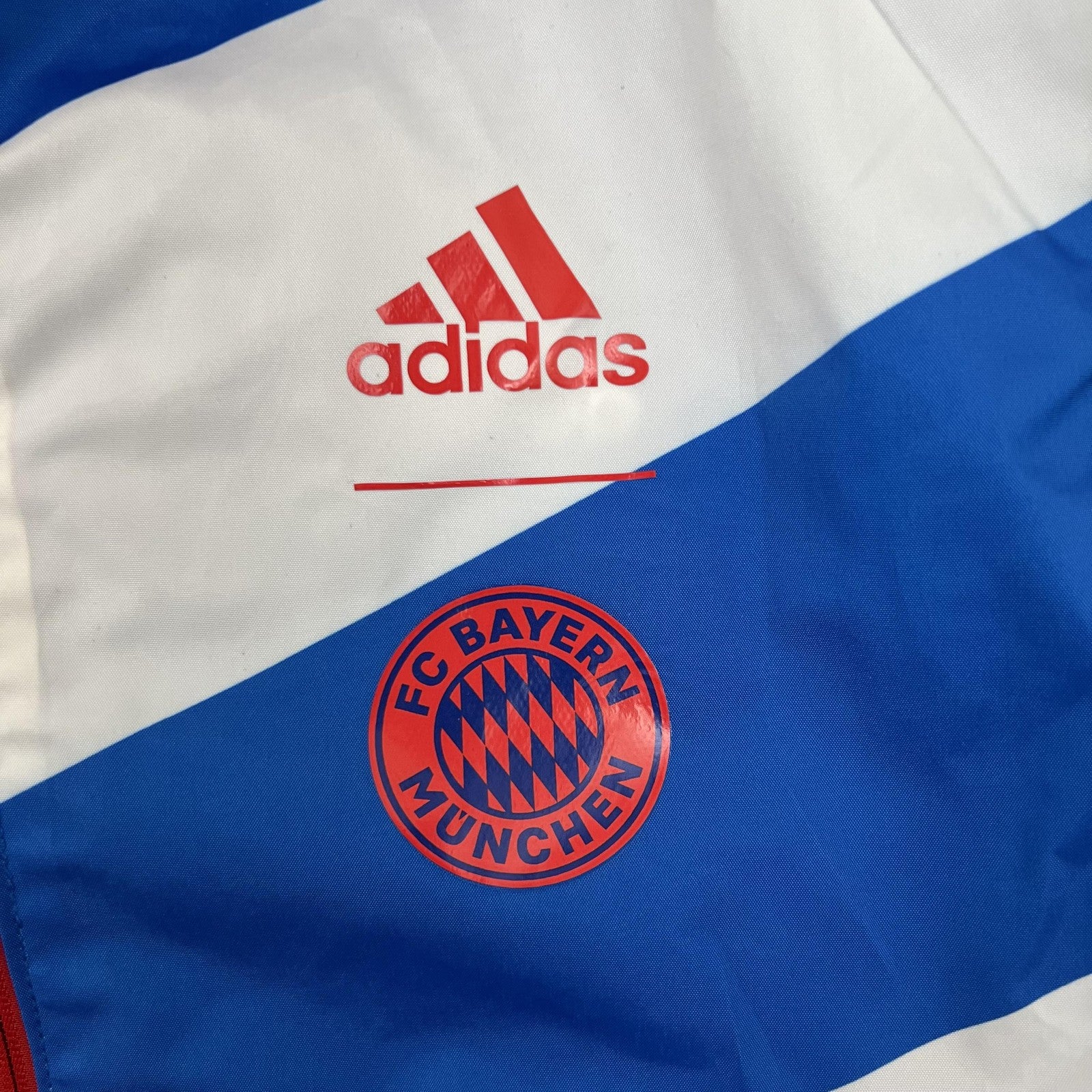 23 24 Bayern Munich Trench Coat Reversible