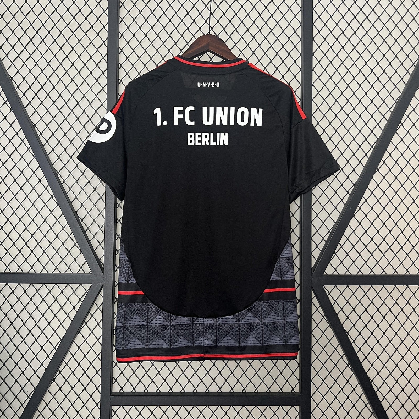 24 25 Union Berlin Away