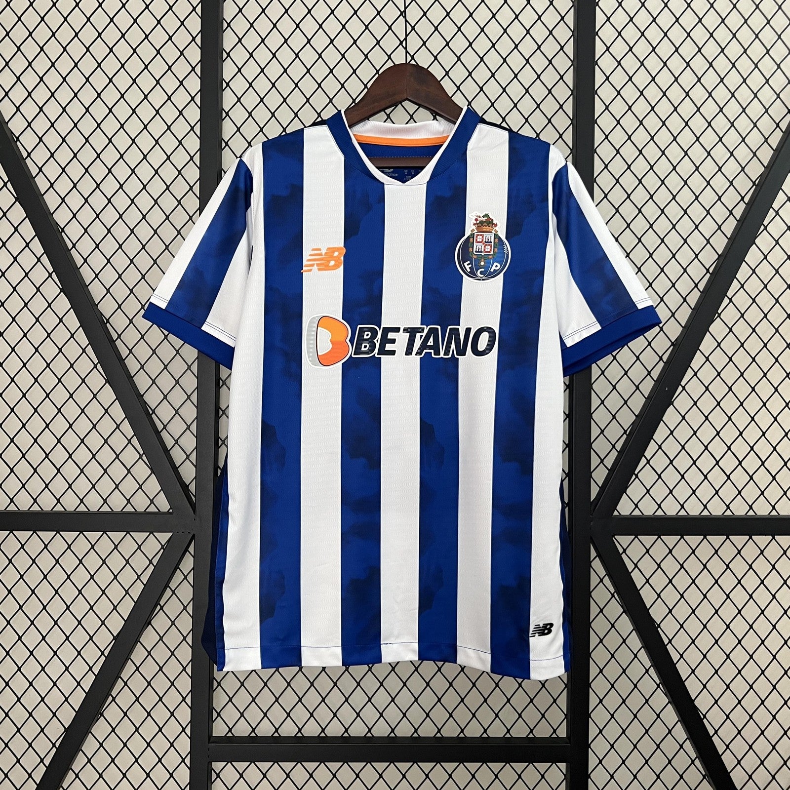 24 25 Porto Home