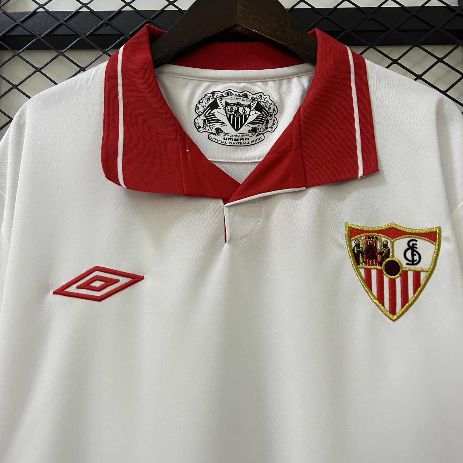 Retro Sevilla 12 13 Home