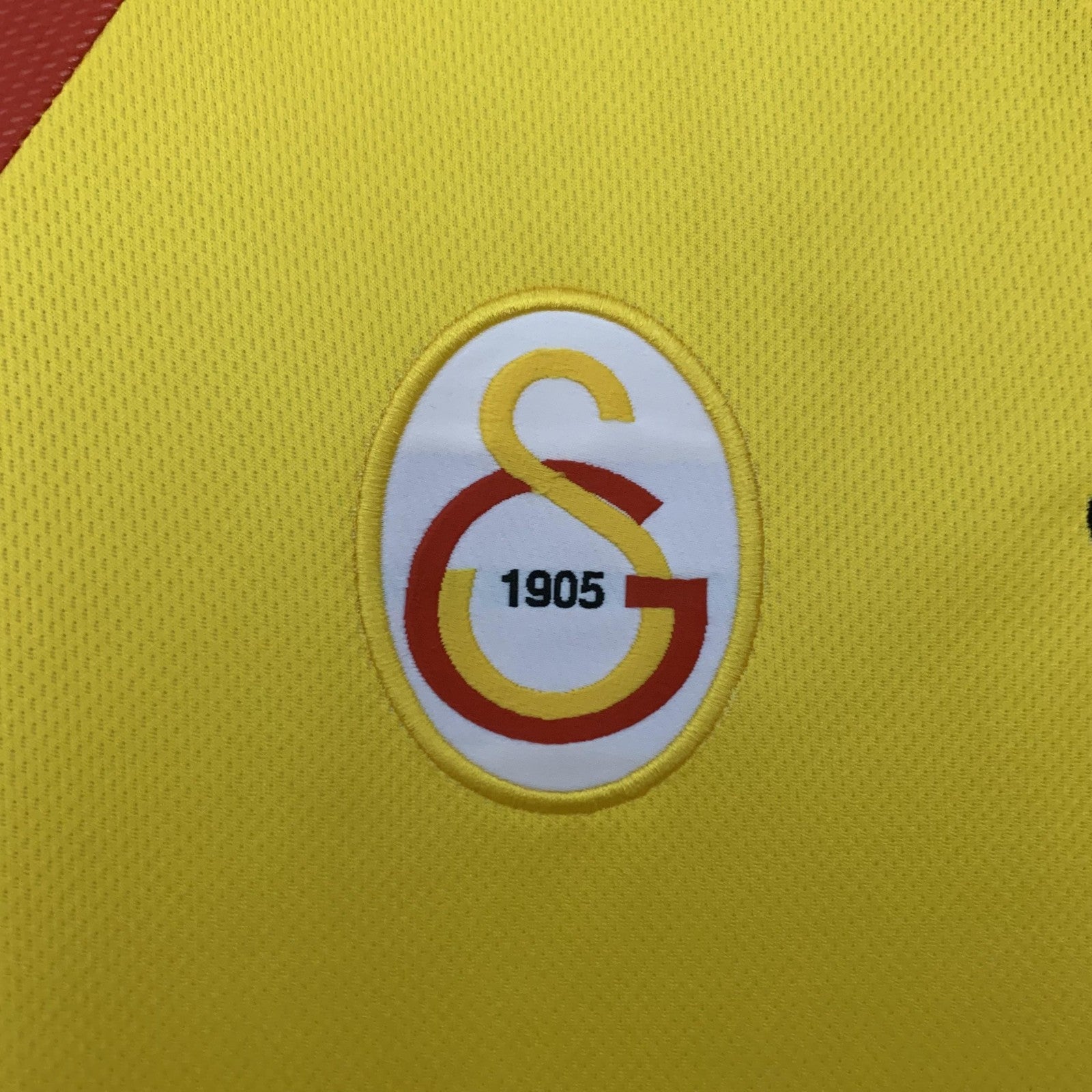 Retro Galatasaray 98 99 Home