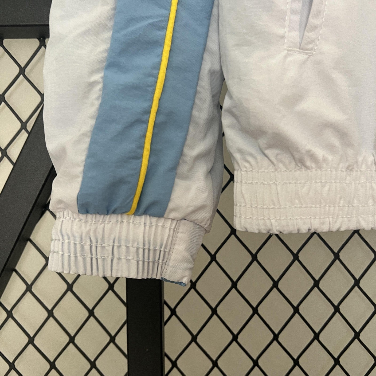 24 25 Lazio Trench Coat Reversible