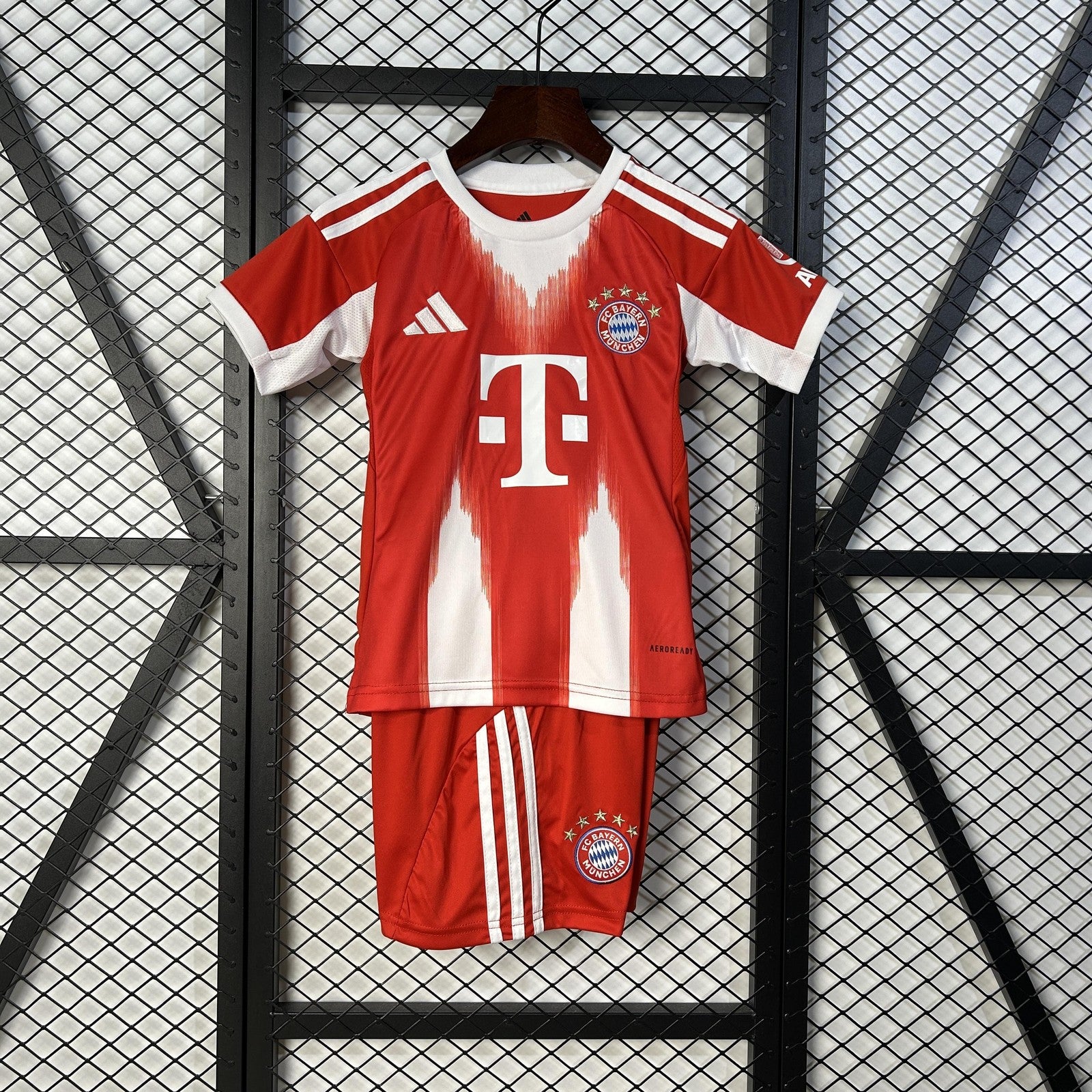 25 26 Kids Bayern Munich Home