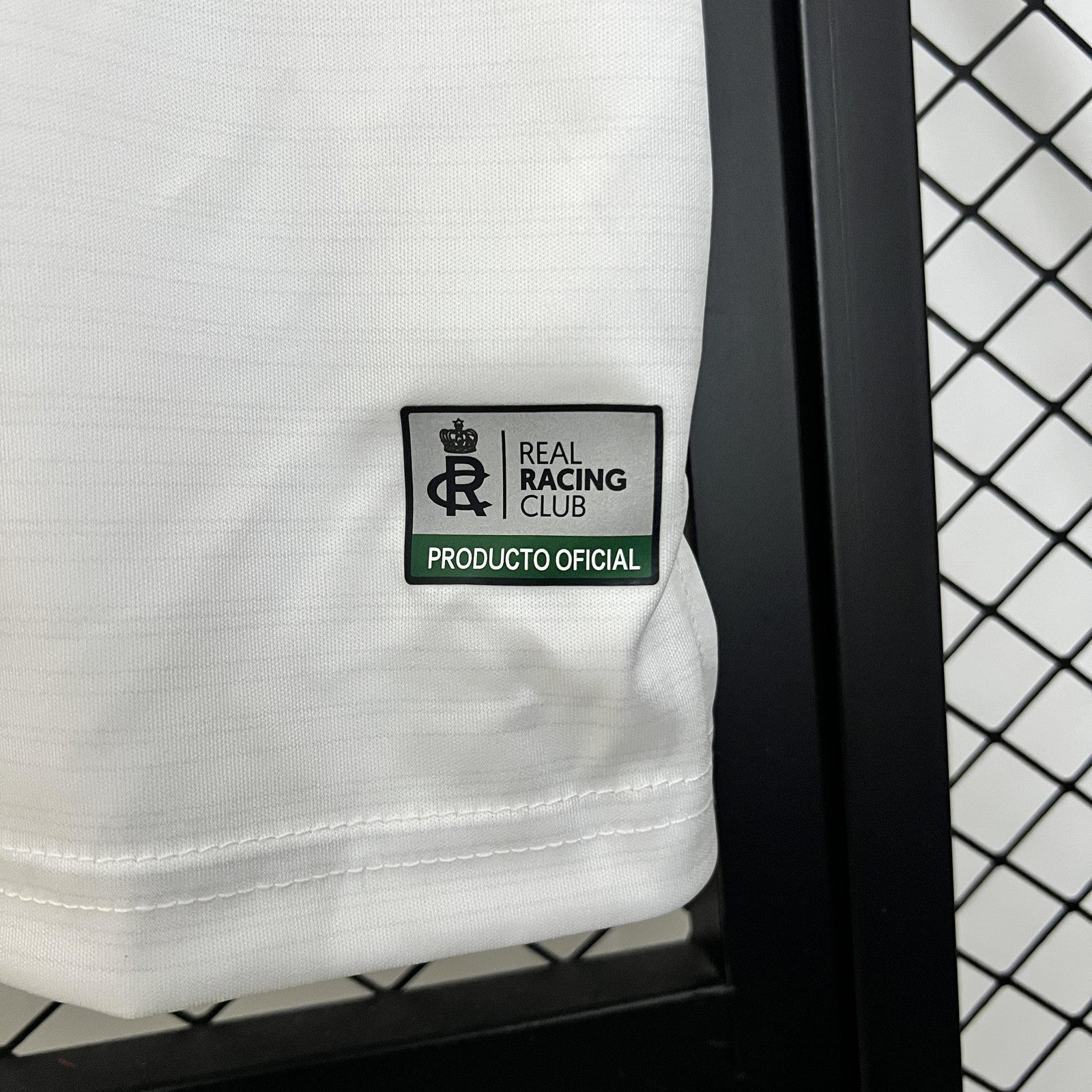 24 25 Santander Homes