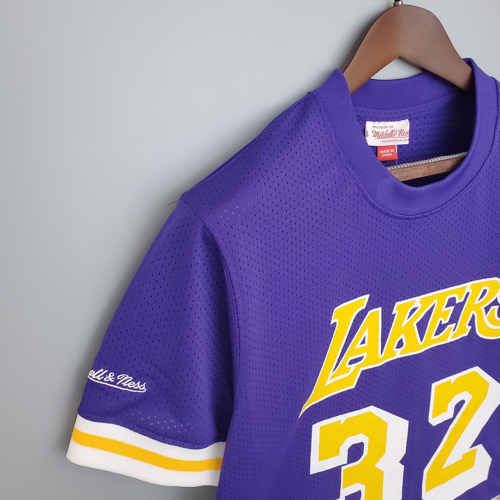 Mitchellness Lakers Purple No 32 Johnson Retro Mesh Short Sleeve