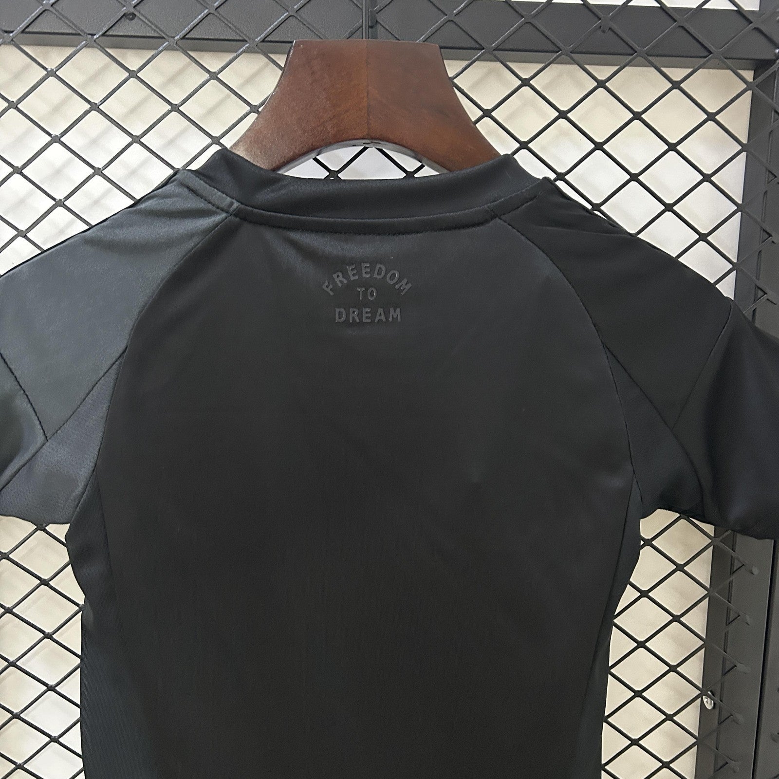 25 26 Kids Miami Away