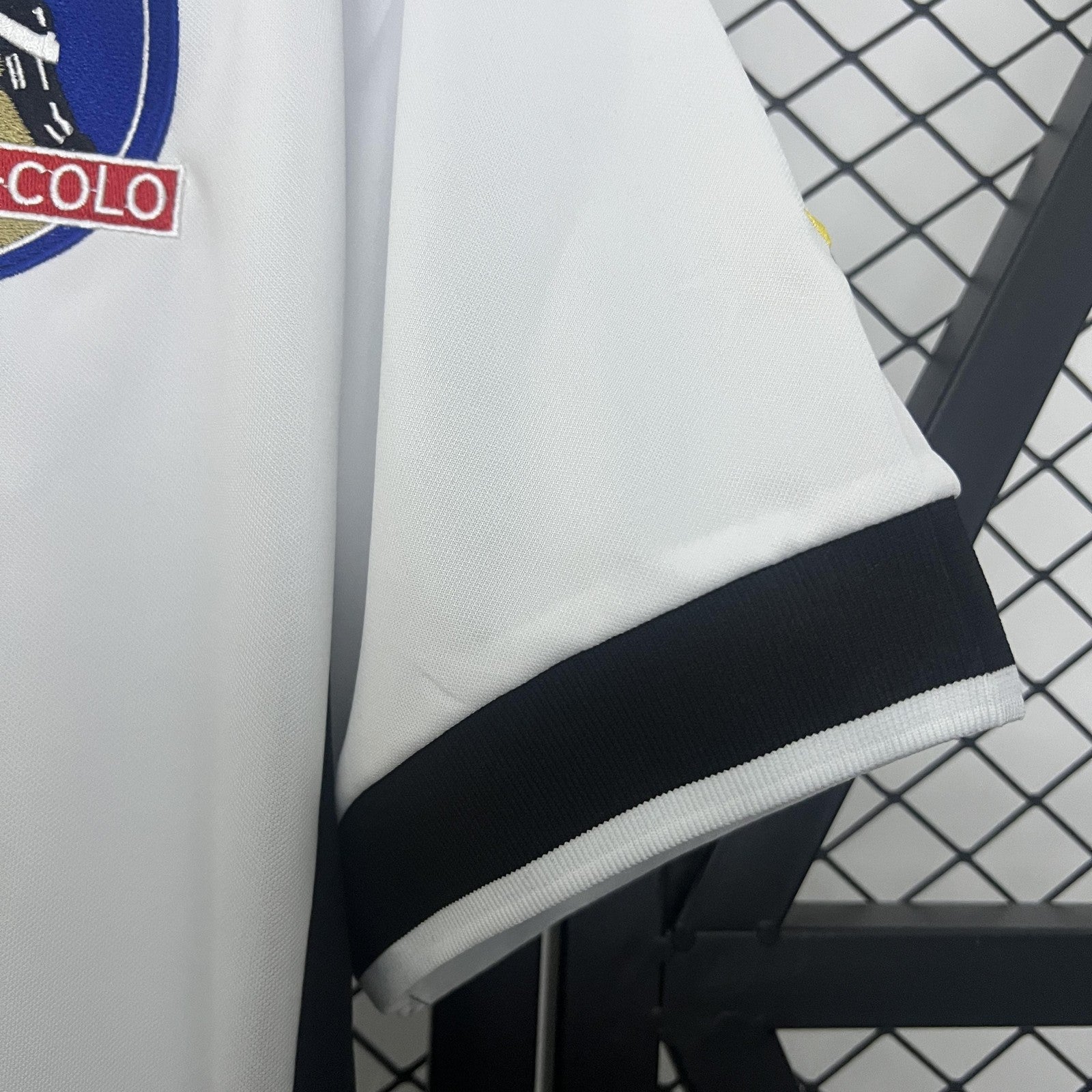 Retro Colo Colo Home