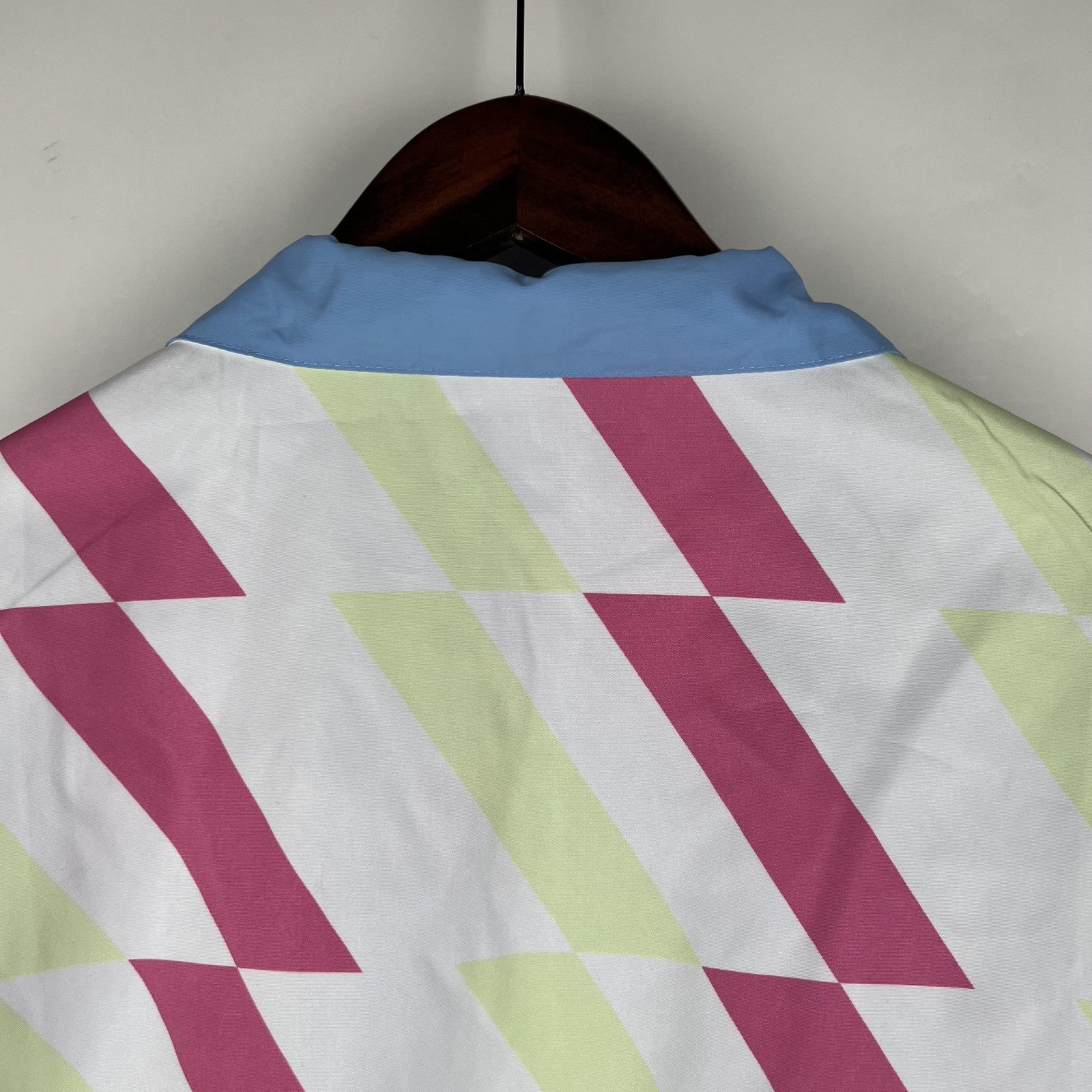 23 24 Manchester City Trench Coat Reversible 2