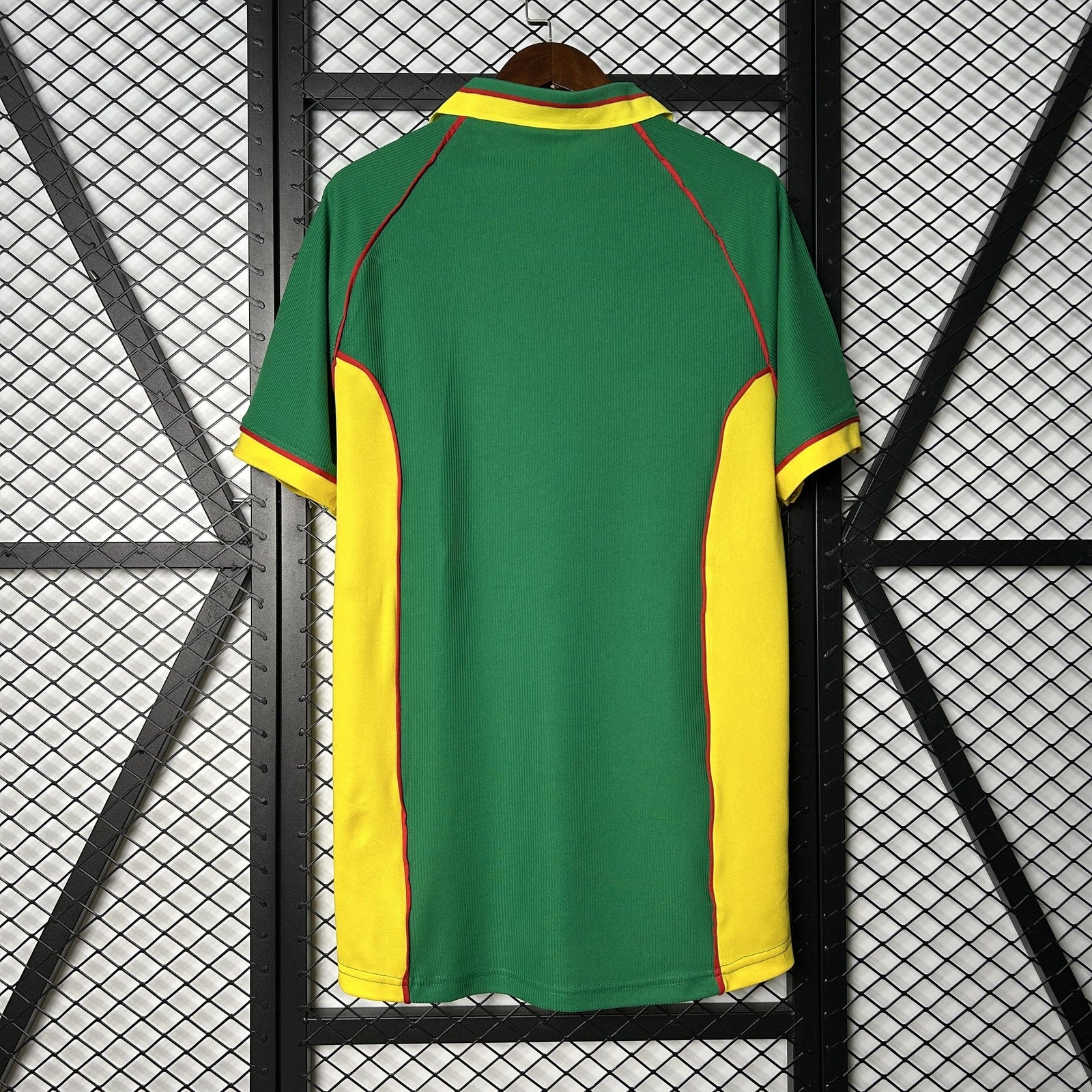 Retro Cameroon 1998 Home