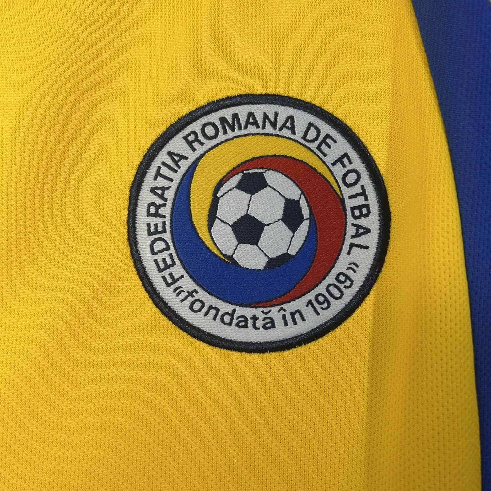 Retro 2000 Romania Home