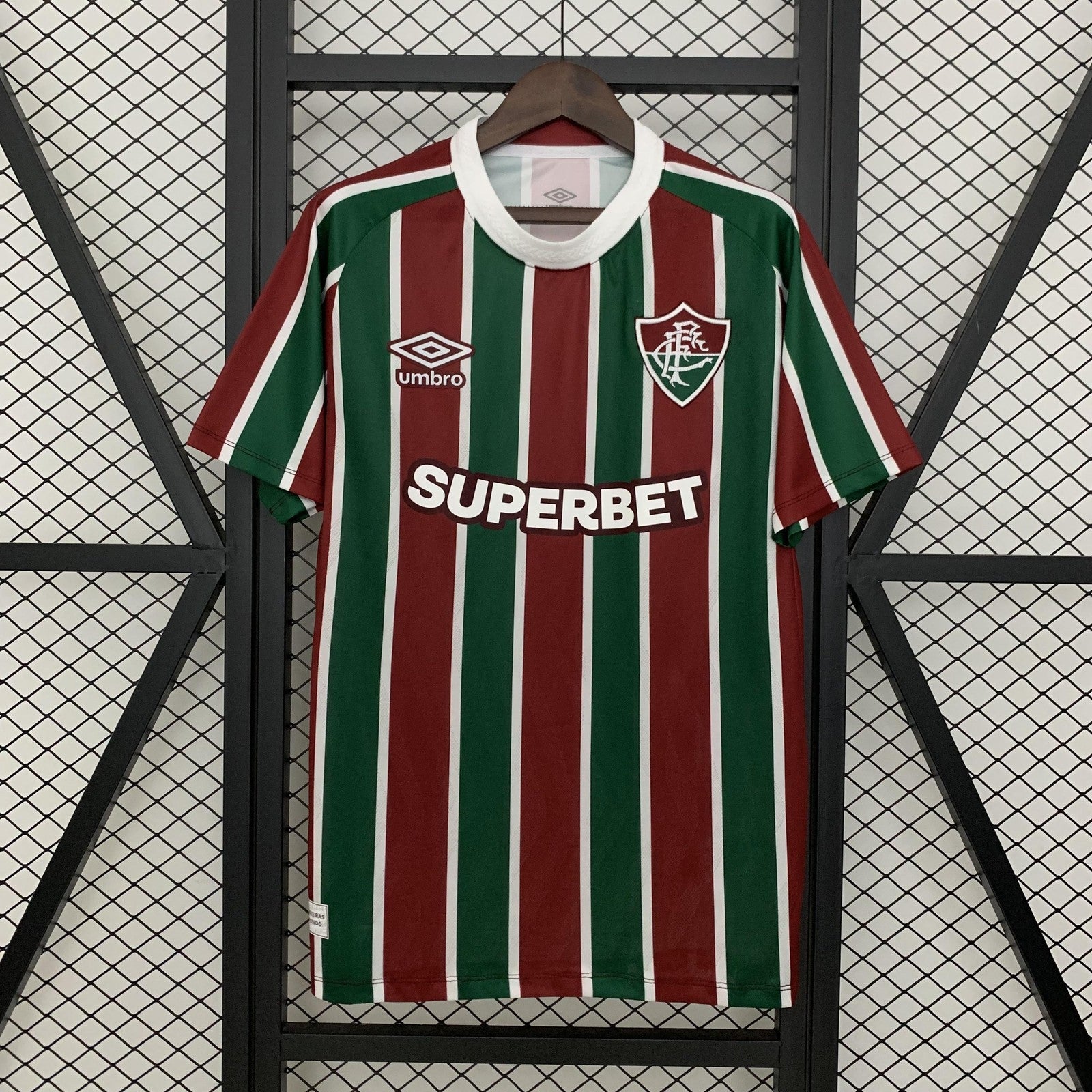 25 26 Fluminense Home