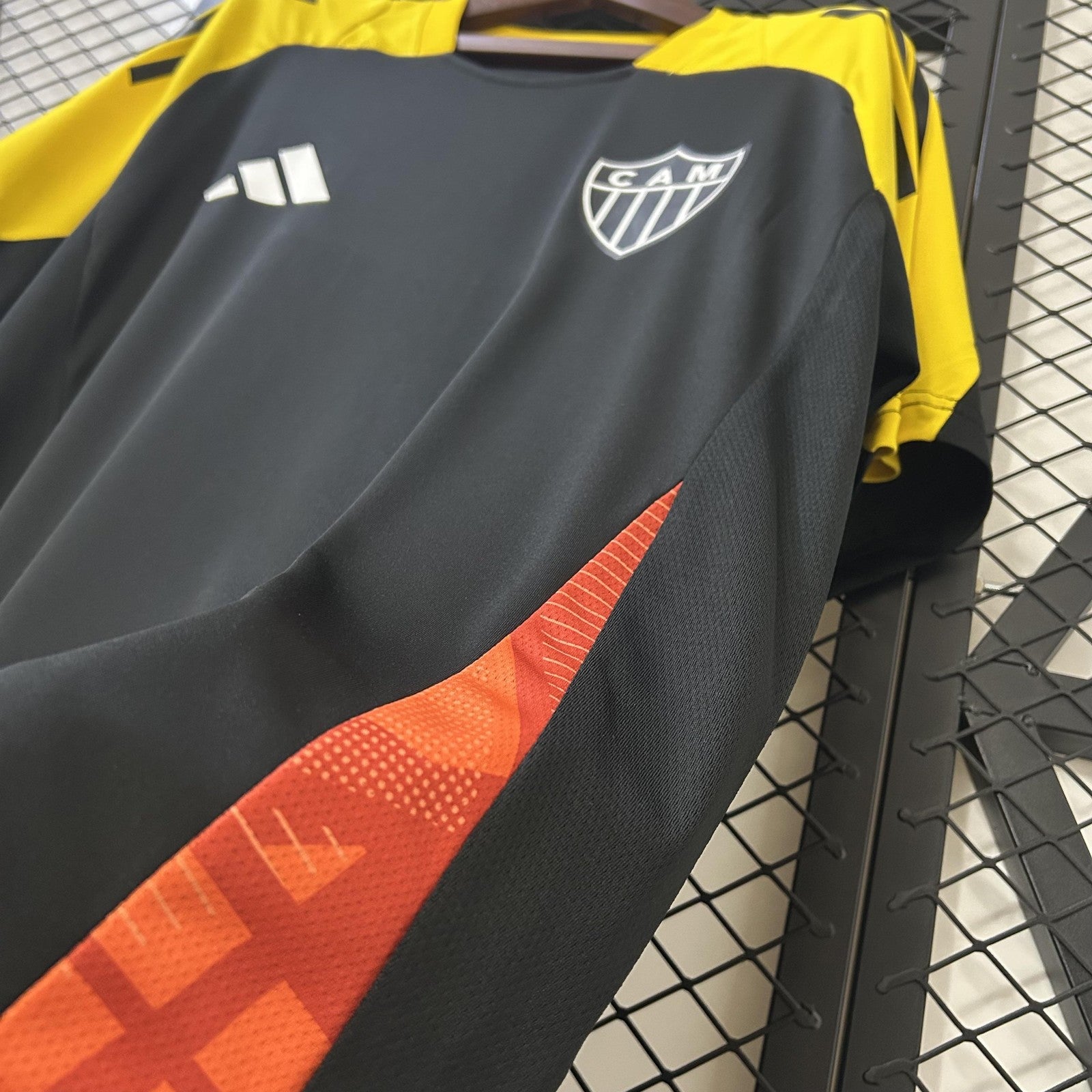25 26 Atltico Mineiro Training Jersey Black