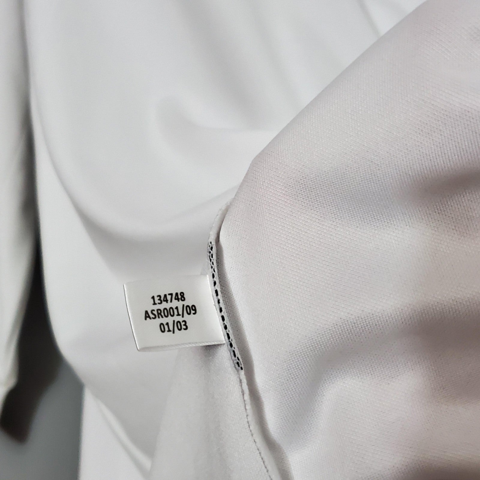 Retro Long Sleeved 2002 Real Madrid Home