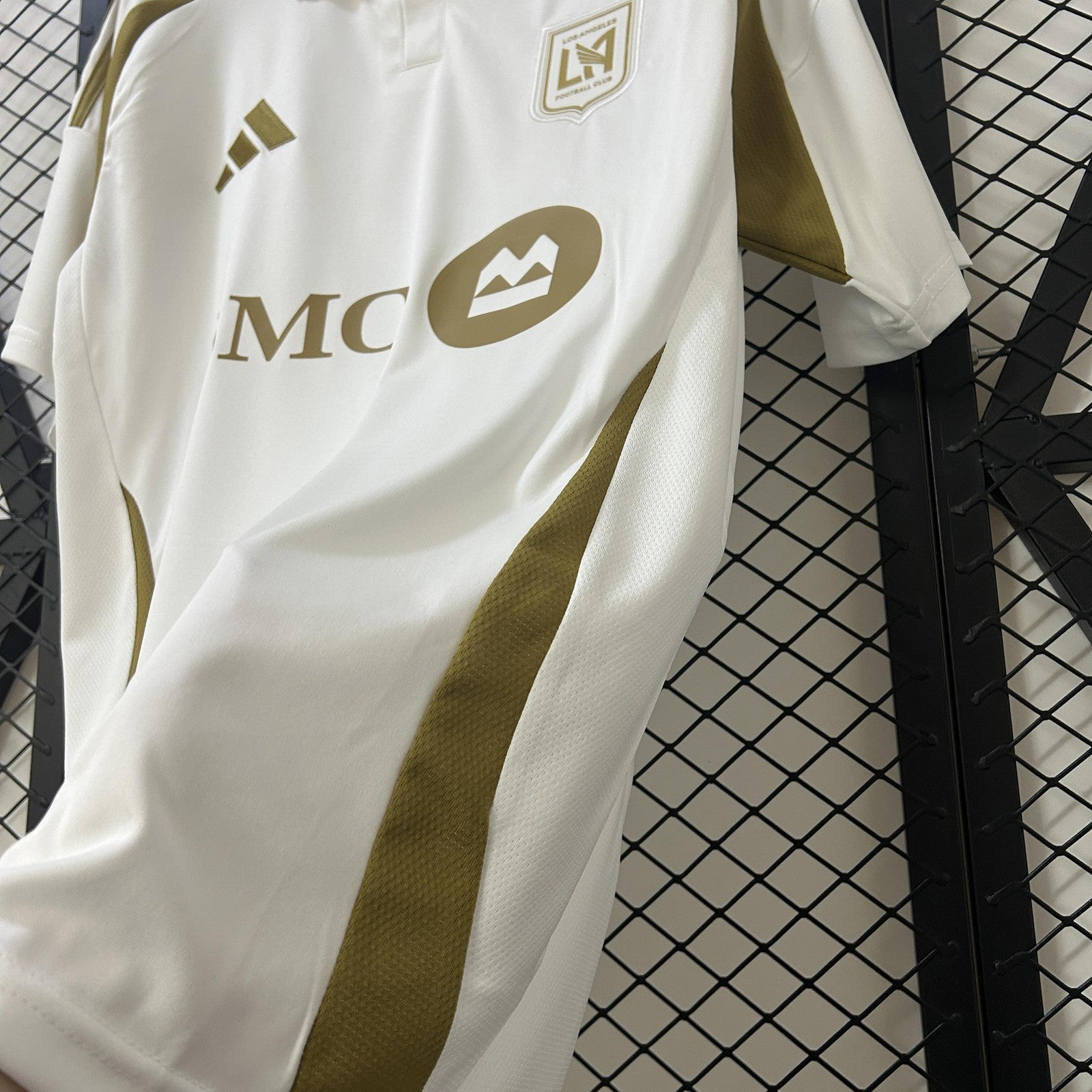 25 26 Los Angeles Away