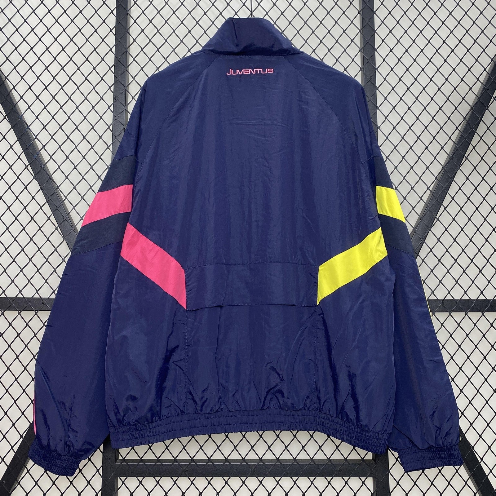 24 25 Chelsea Windbreaker