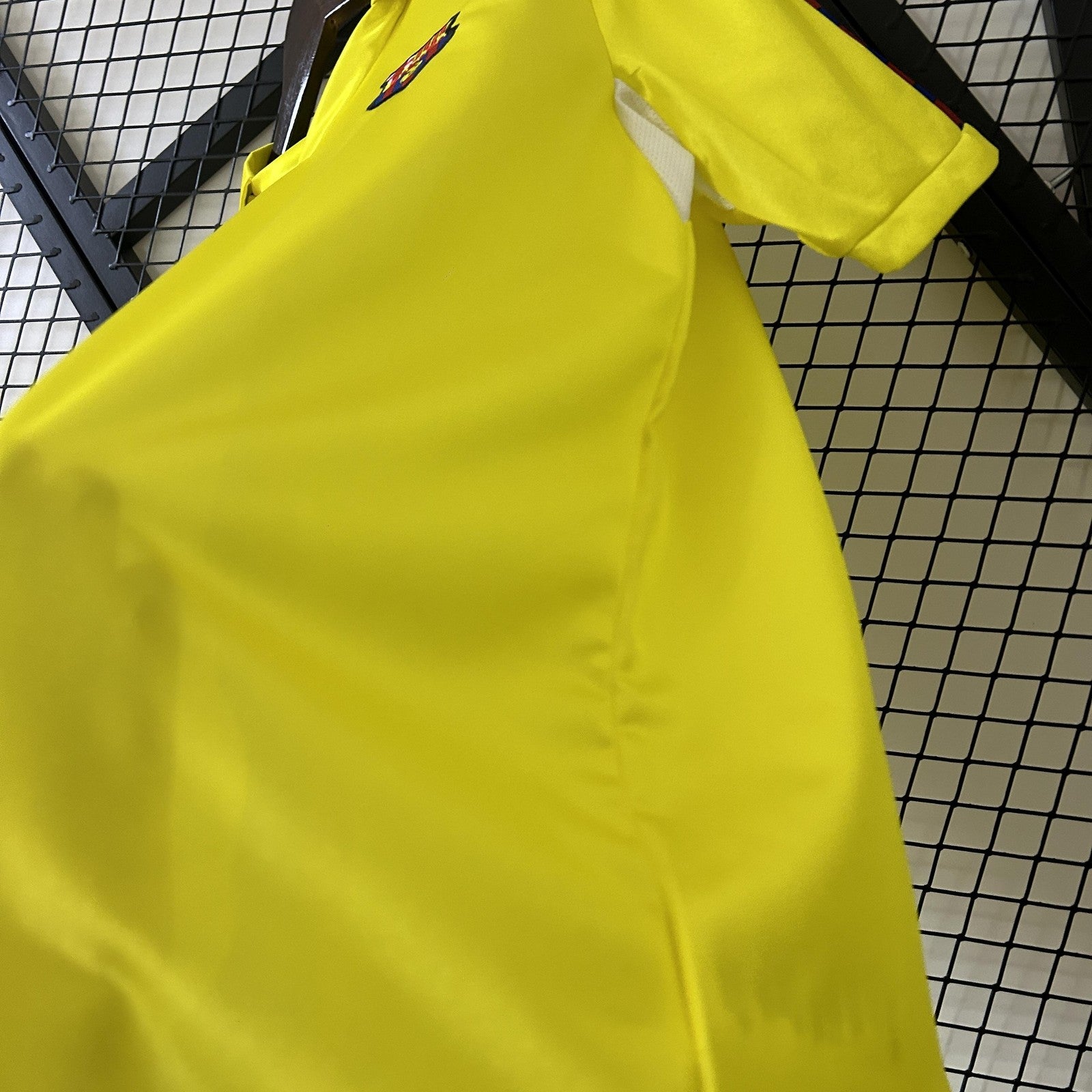 Retro Barcelona 82 84 Away