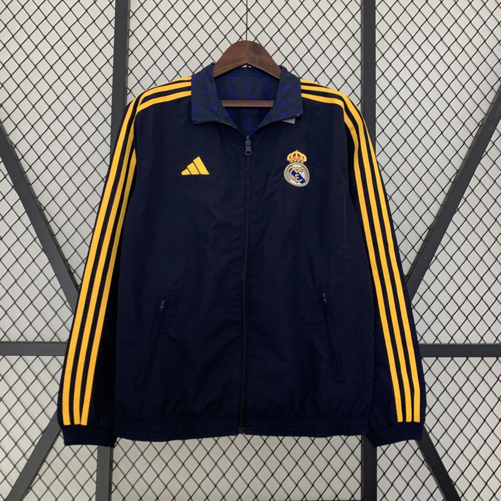 23 24 Real Madrid Trench Coat Reversible 4