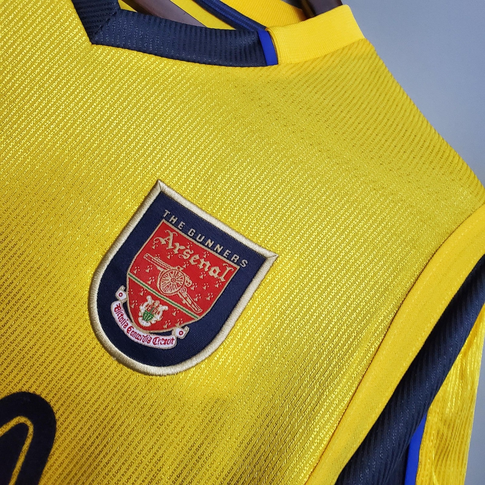 Retro Arsenal 99 00 Away