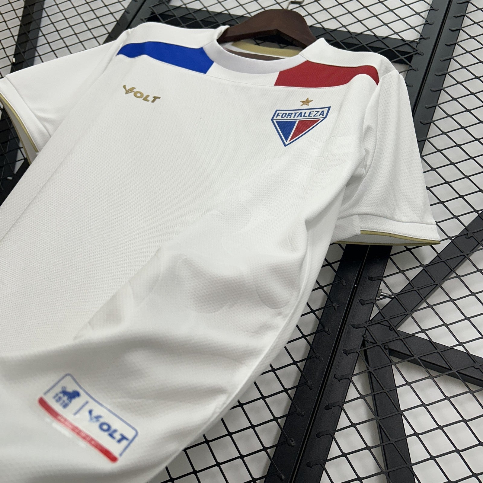 25 26 Fortaleza Away