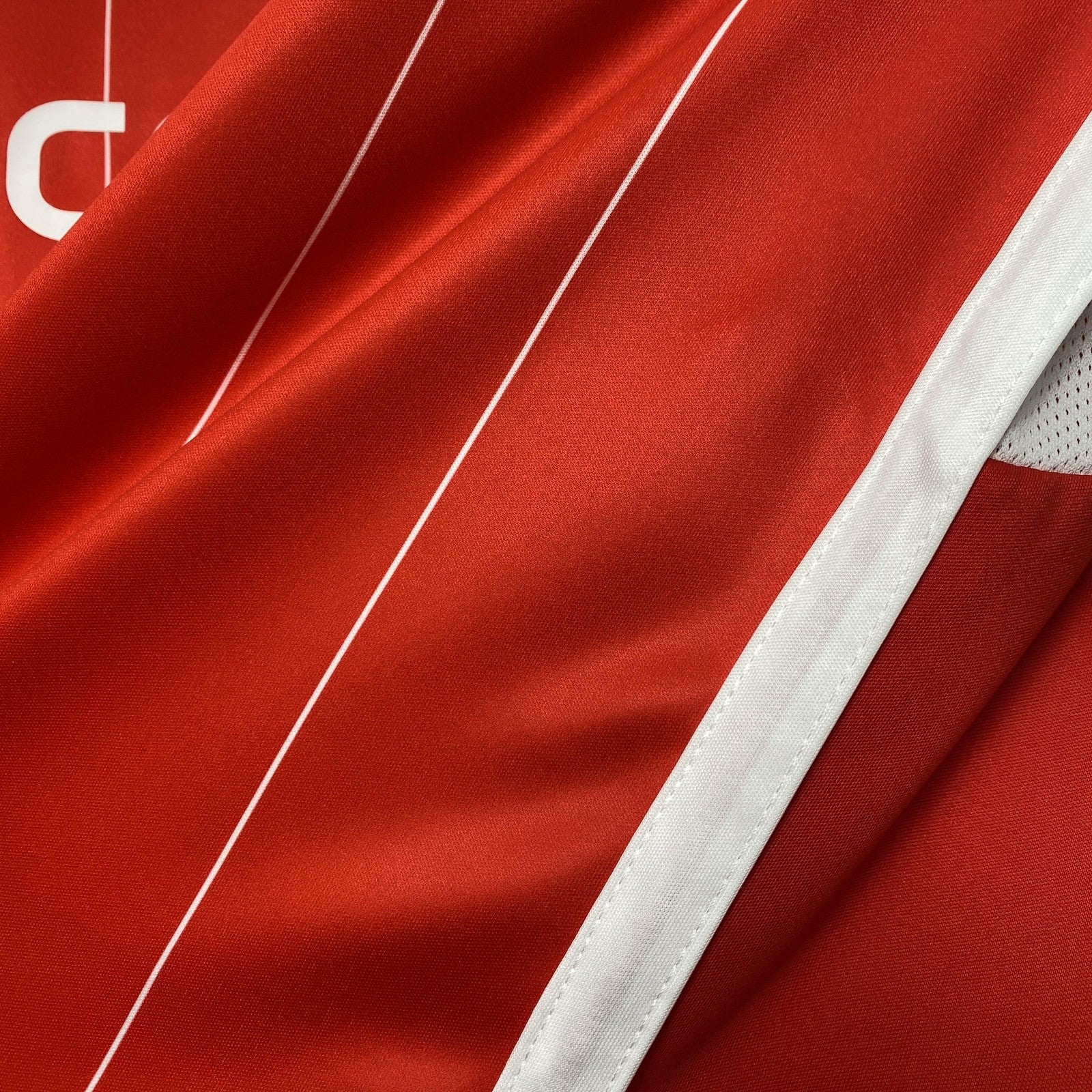 24 25 Kolo Third Away