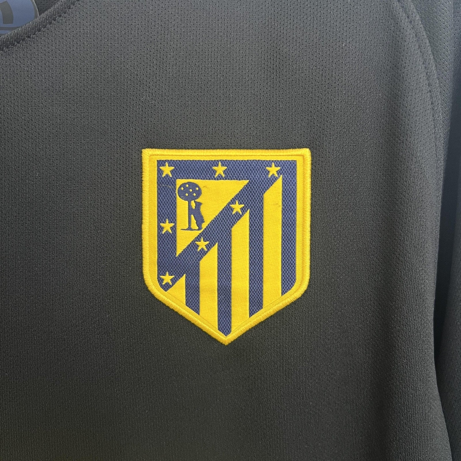 Retro Atletico Madrid 16 17 Away