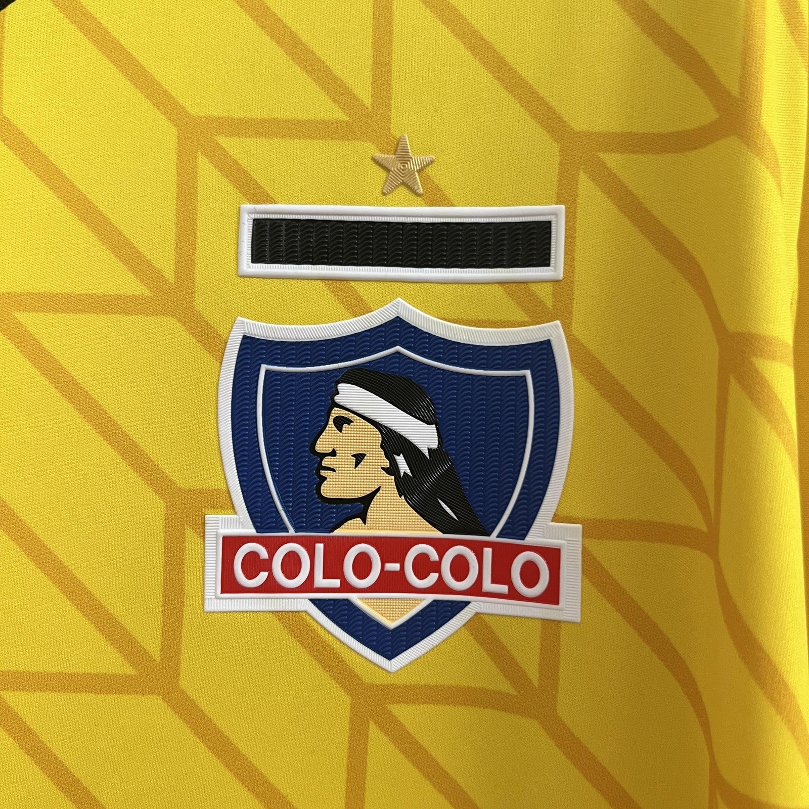 24 25 Colo Colo Goalkeeper Yellow