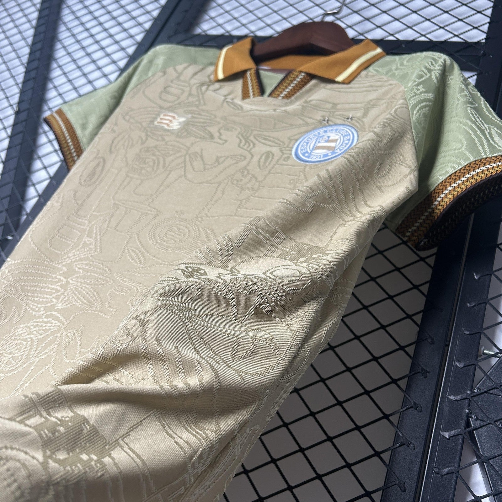 25 26 Womens Bahia Beige Jersey