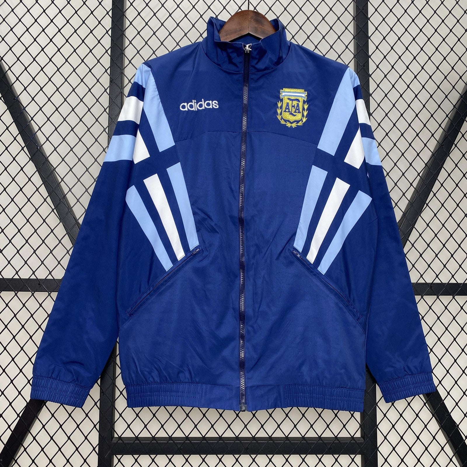 24 25 Argentina Windbreaker