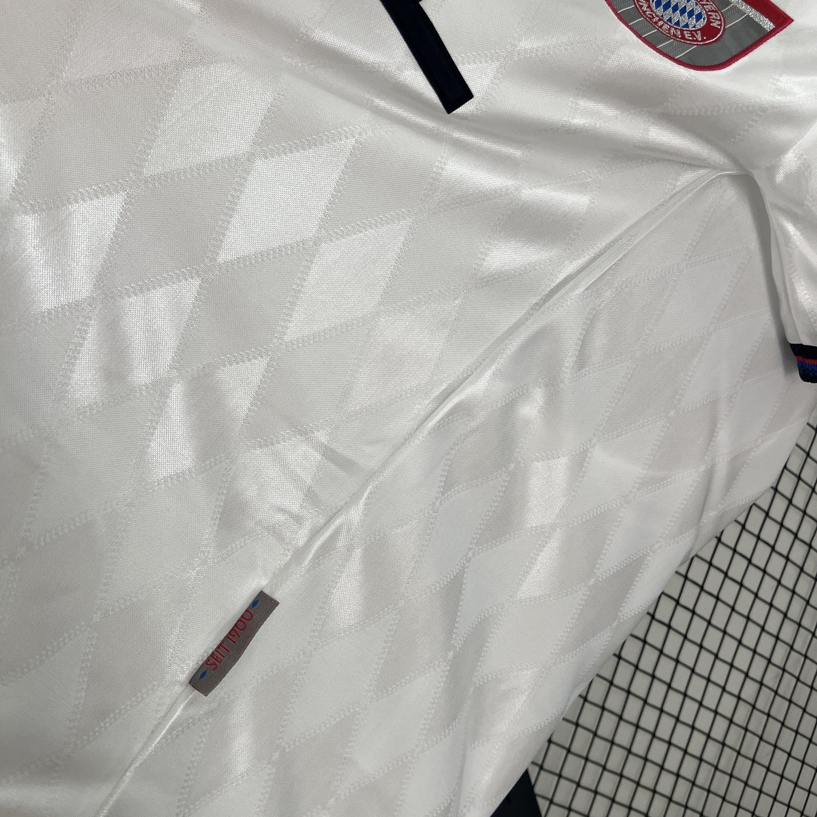 Retro Bayern Munich 96 98 Away
