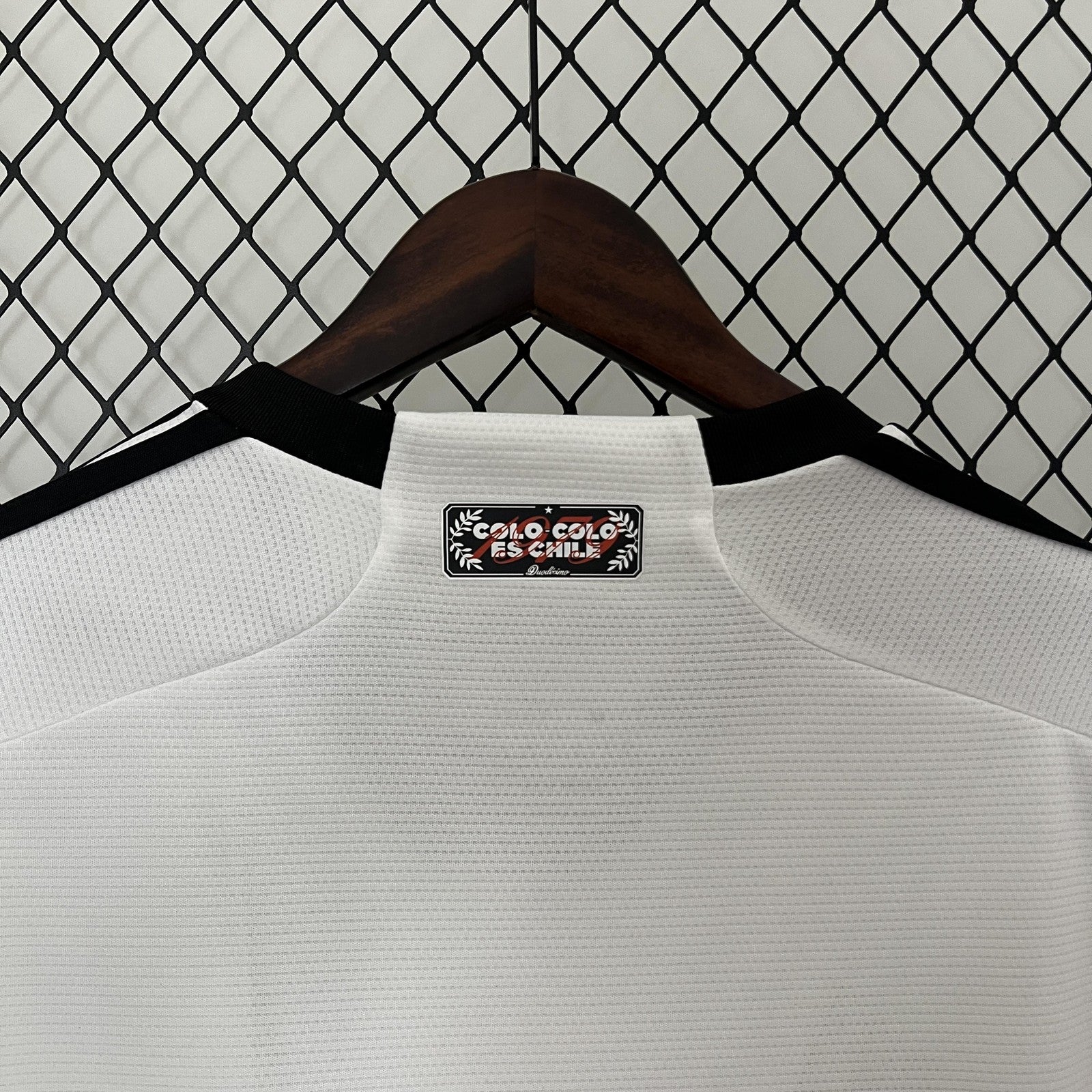 24 25 Women Colo Colo Home