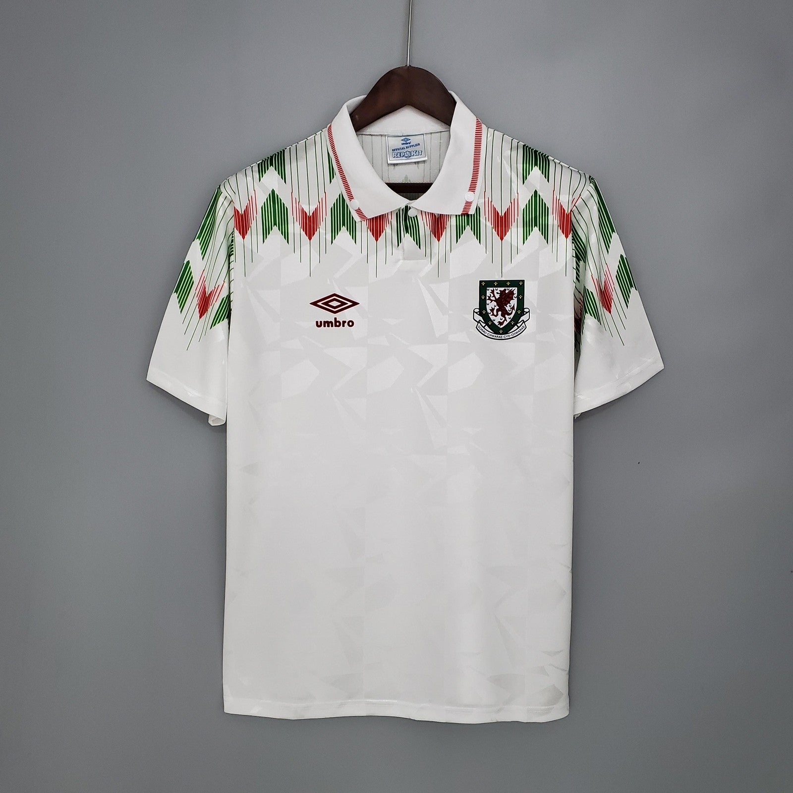 Retro Wales Away