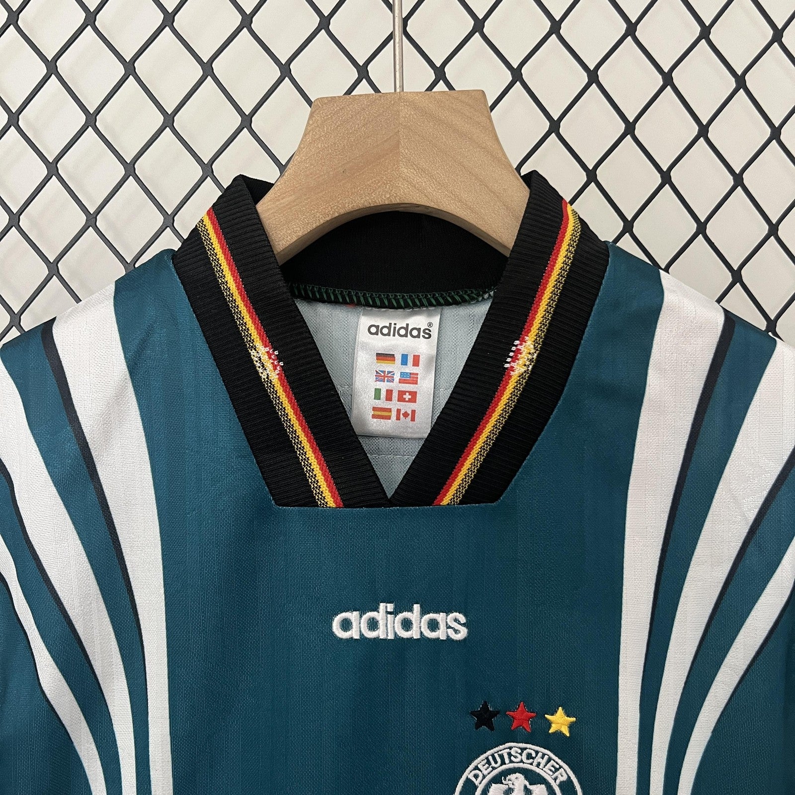 Kids Germany 1996 Home