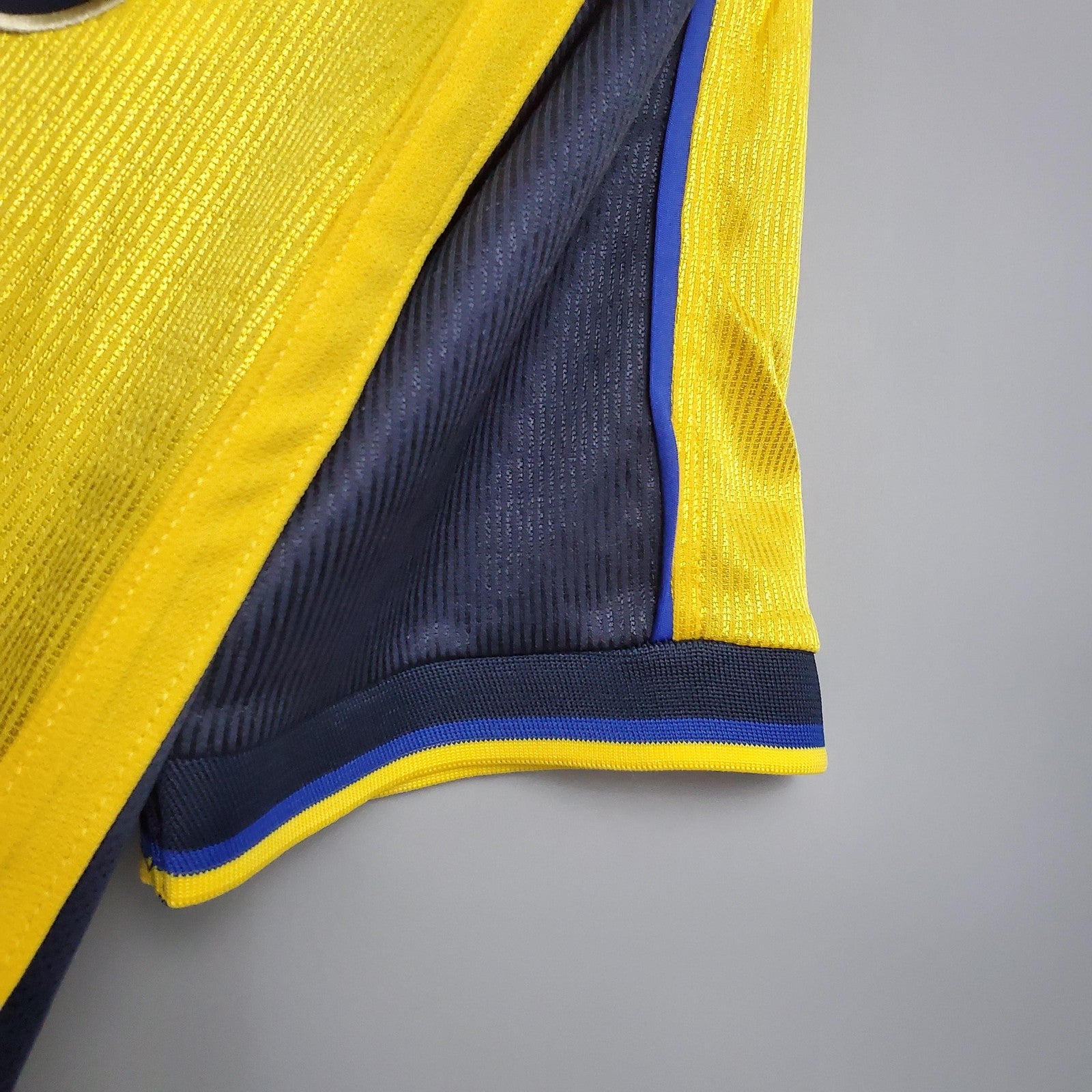 Retro Arsenal 99 00 Away