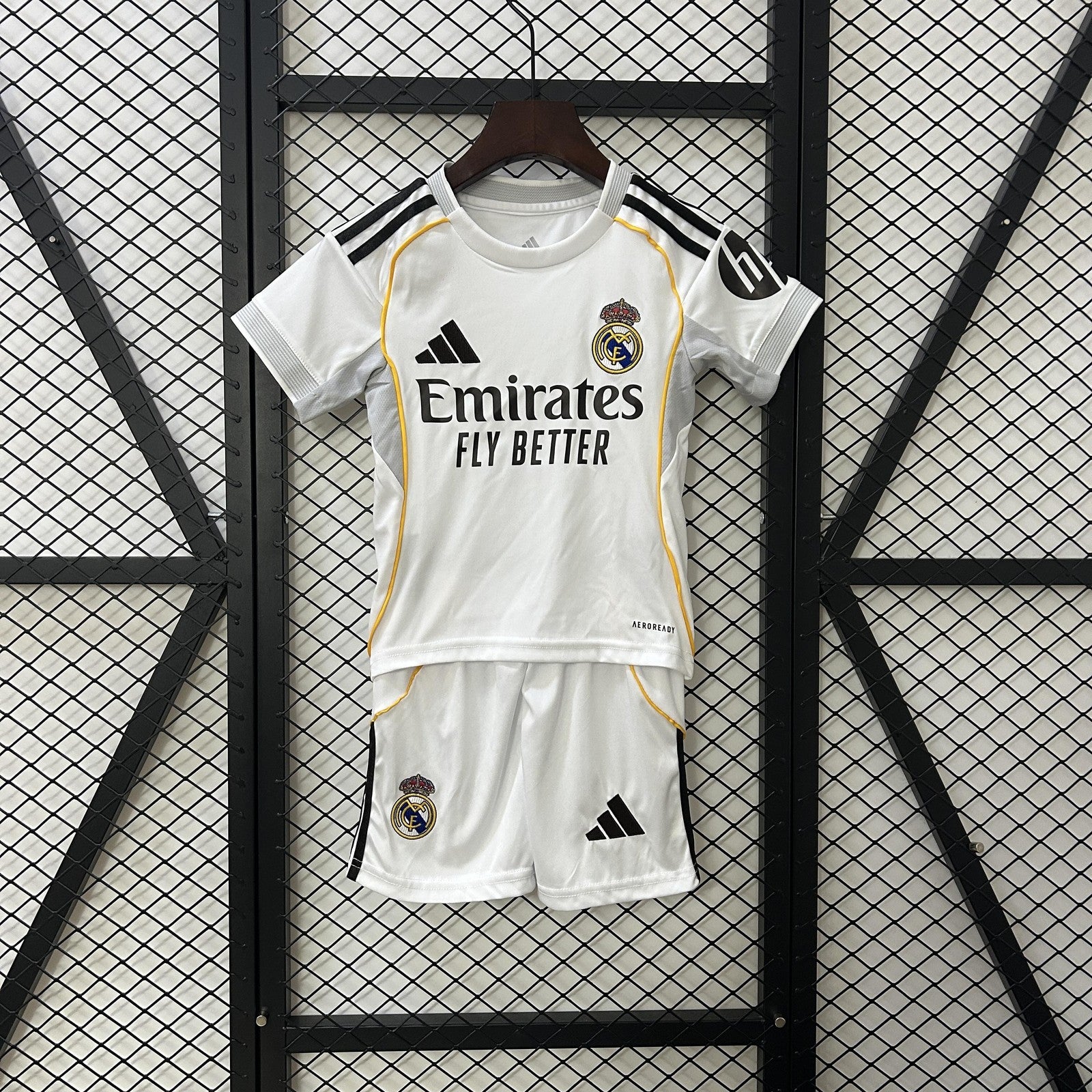 25 26 Kids Real Madrid Home
