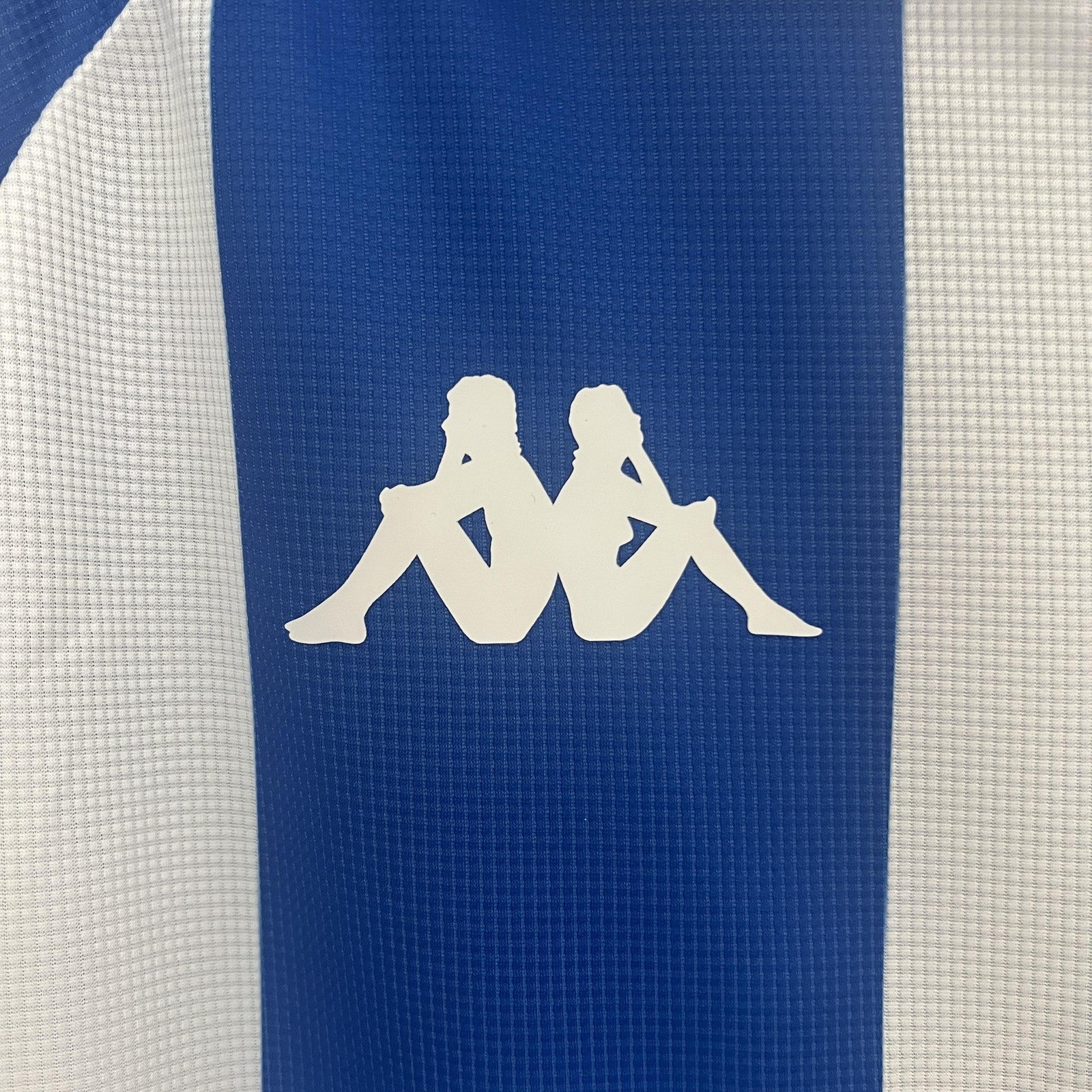 24 25 Deportivo La Coruna Home
