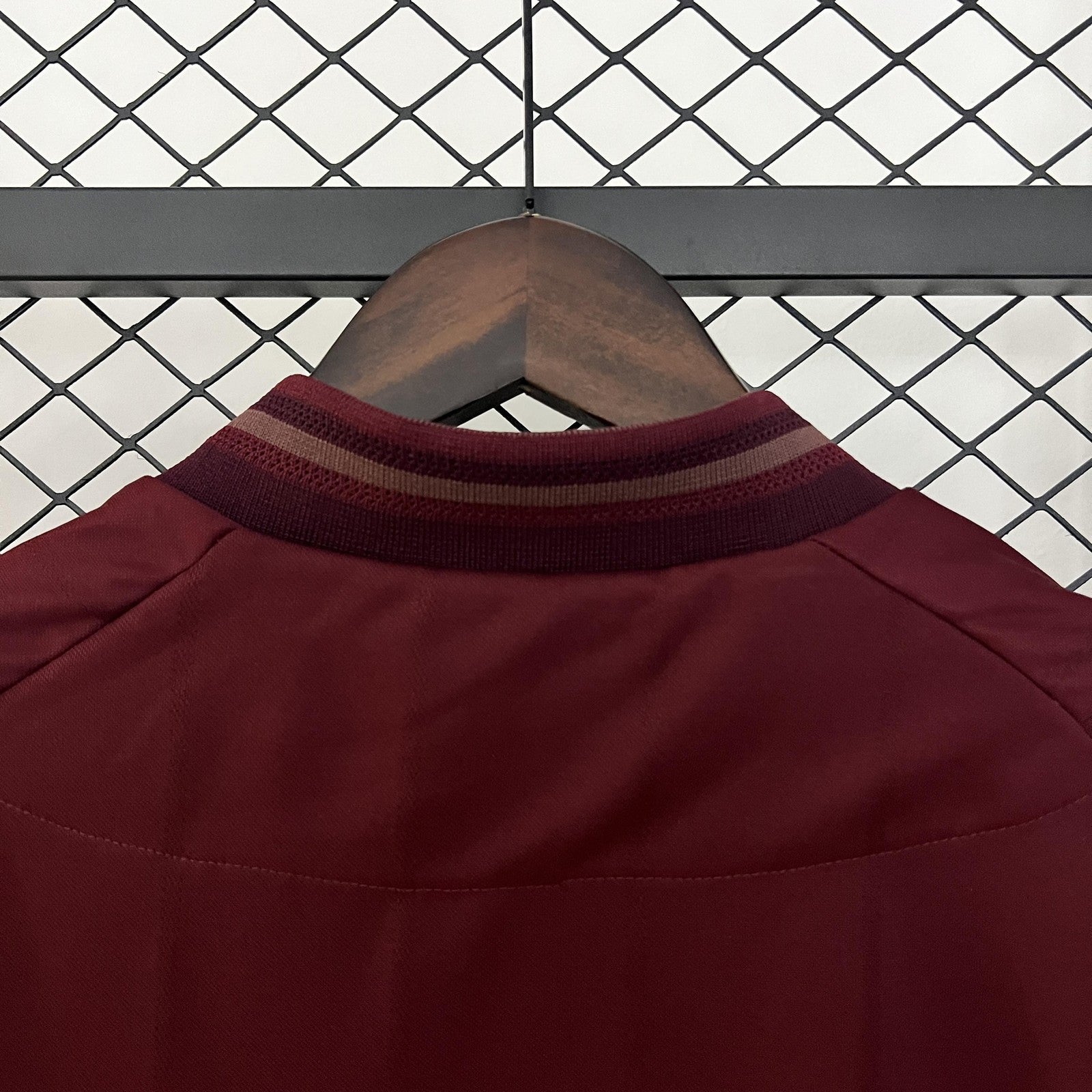 Retro Manchester City 12 13 Away