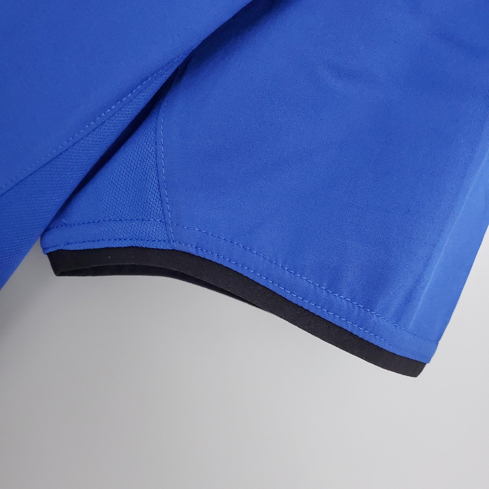 Retro M U 02 04 Away