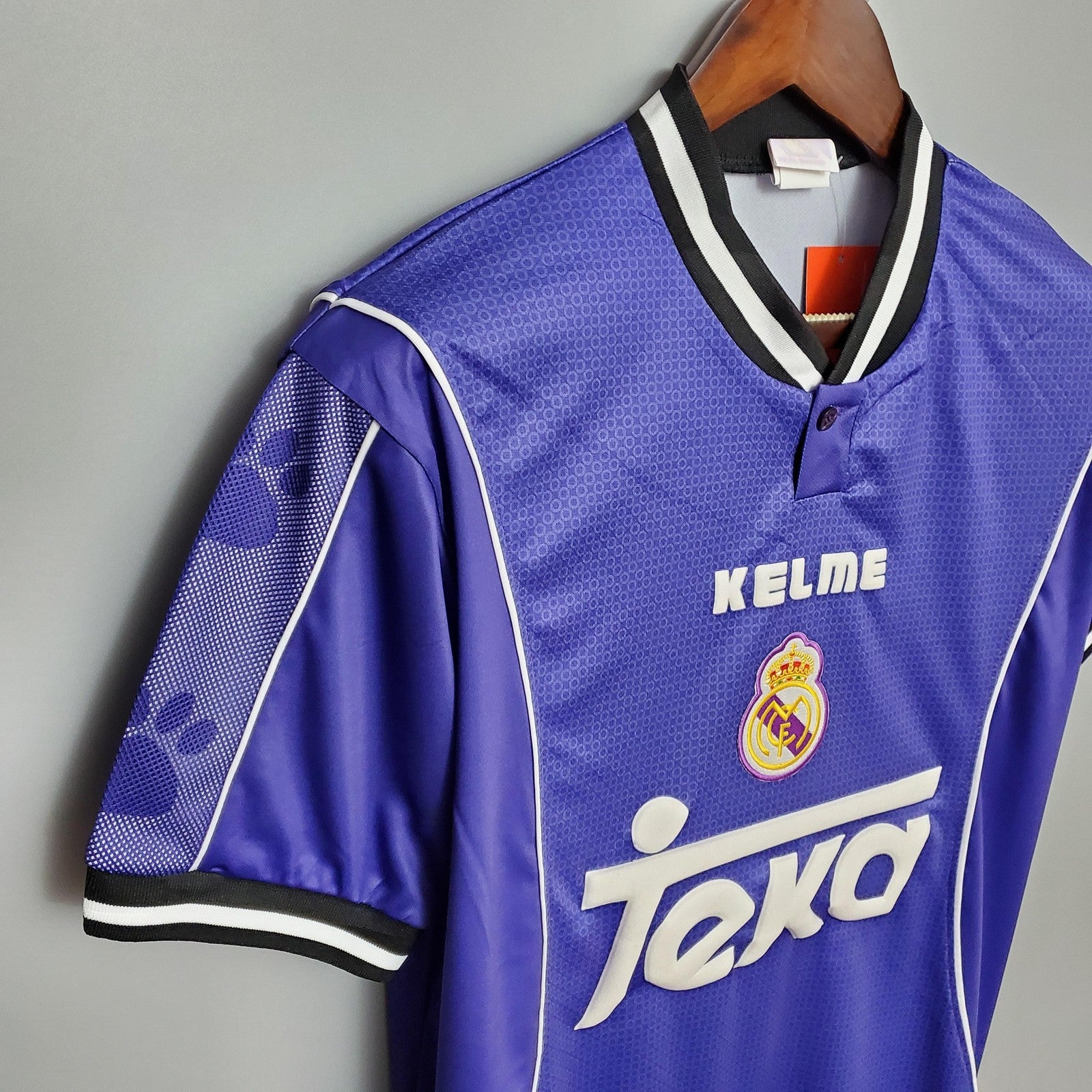 Retro Real Madrid 97 98 Away