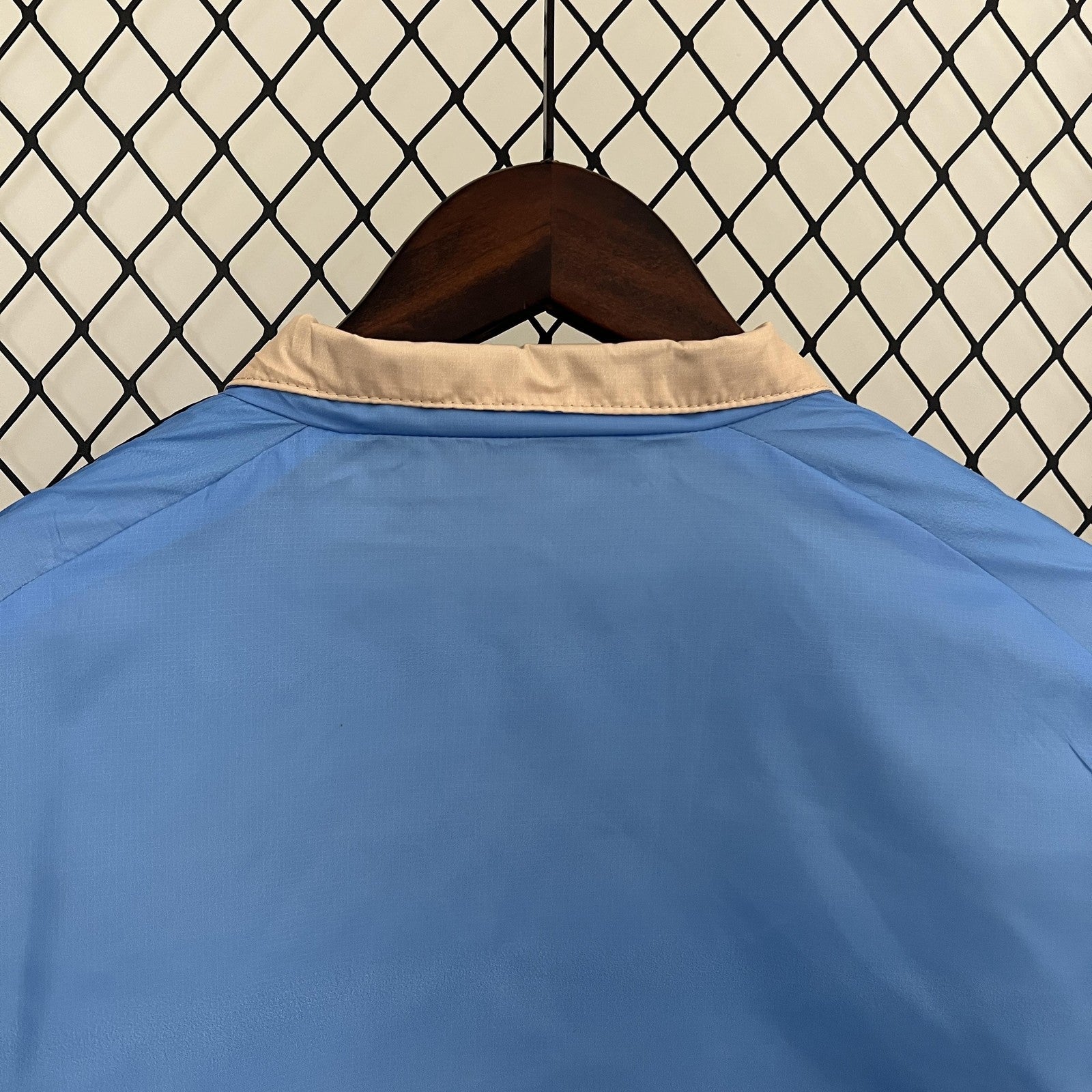 24 25 Real Madrid Trench Coat Reversible 3