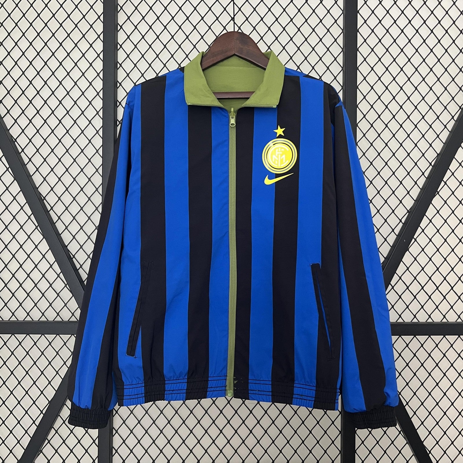 24 25 Inter Milan Trench Coat Reversible