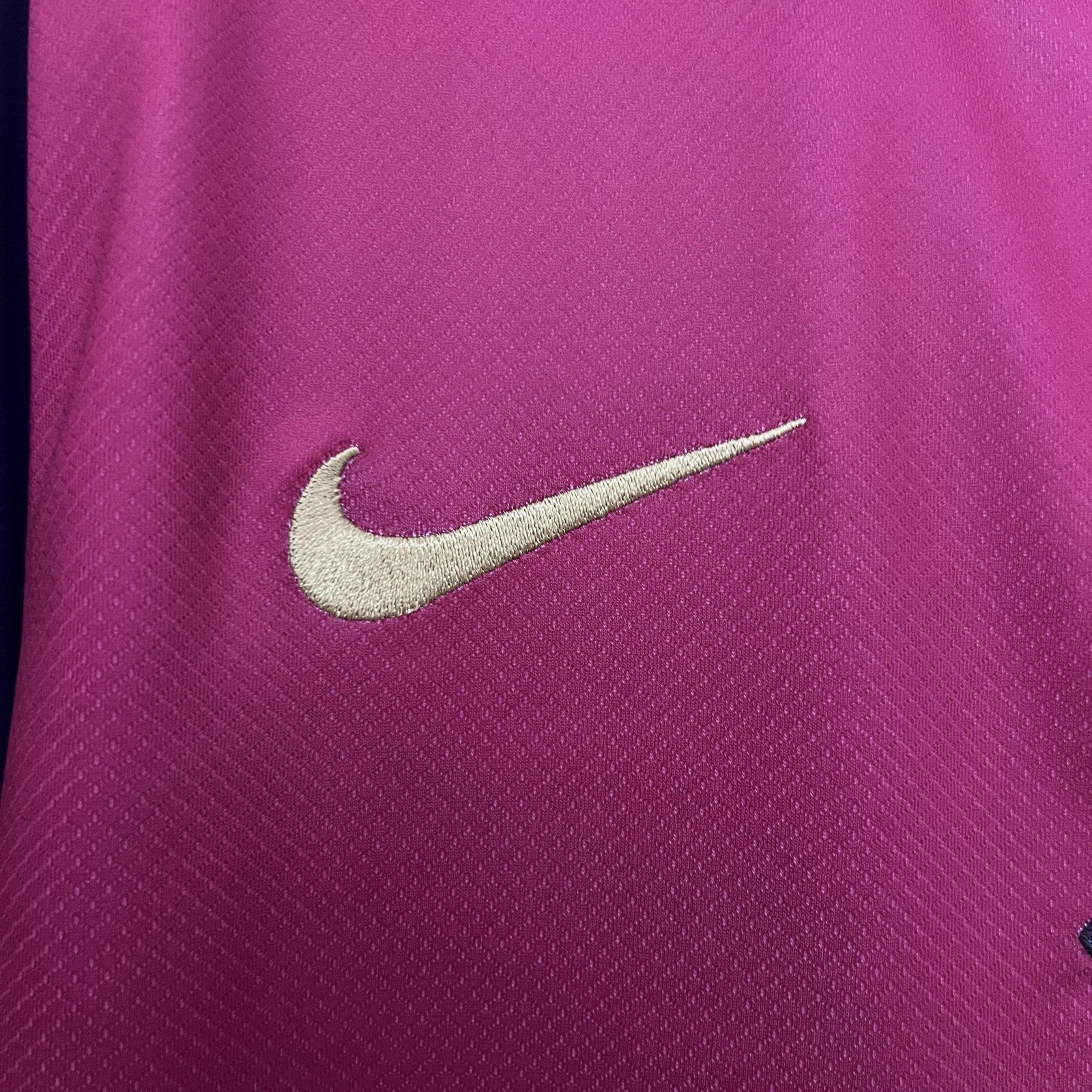 24 25 Barcelona Home