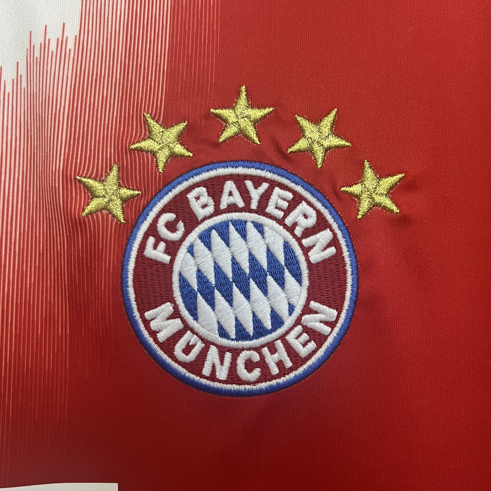 25 26 Bayern Munich Home