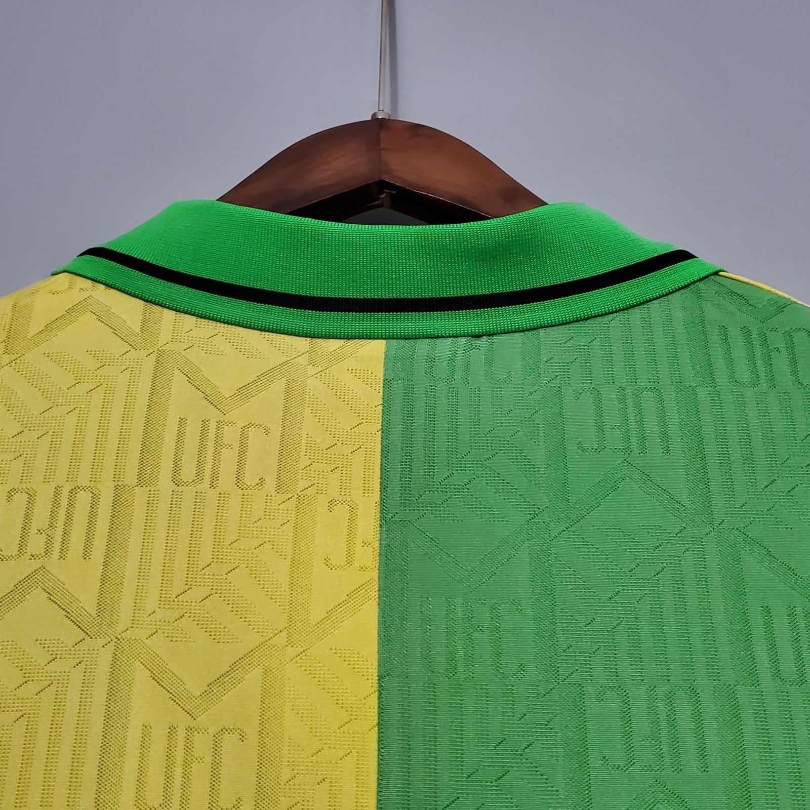 Retro 92 94 M U Away