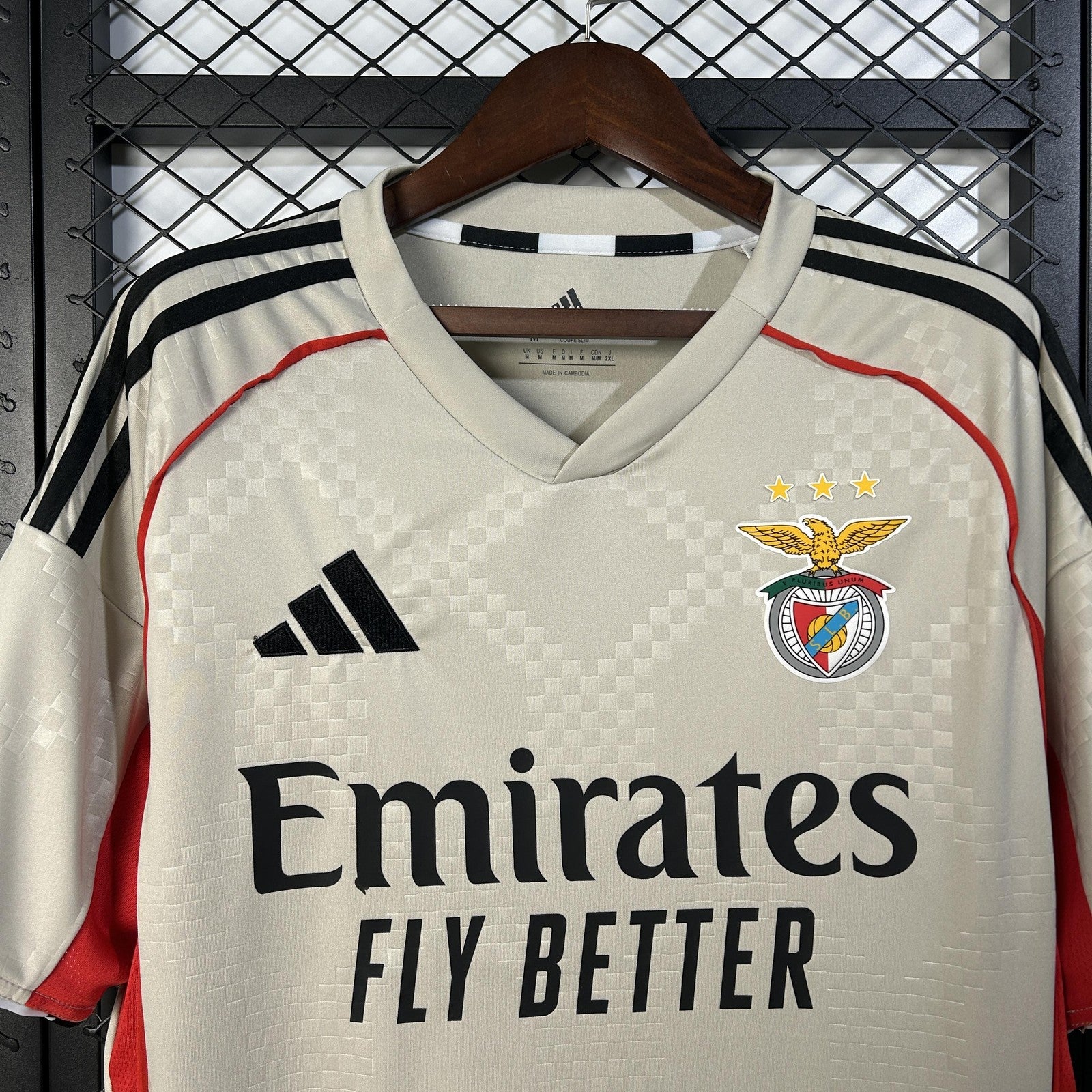 25 26 Benfica Away