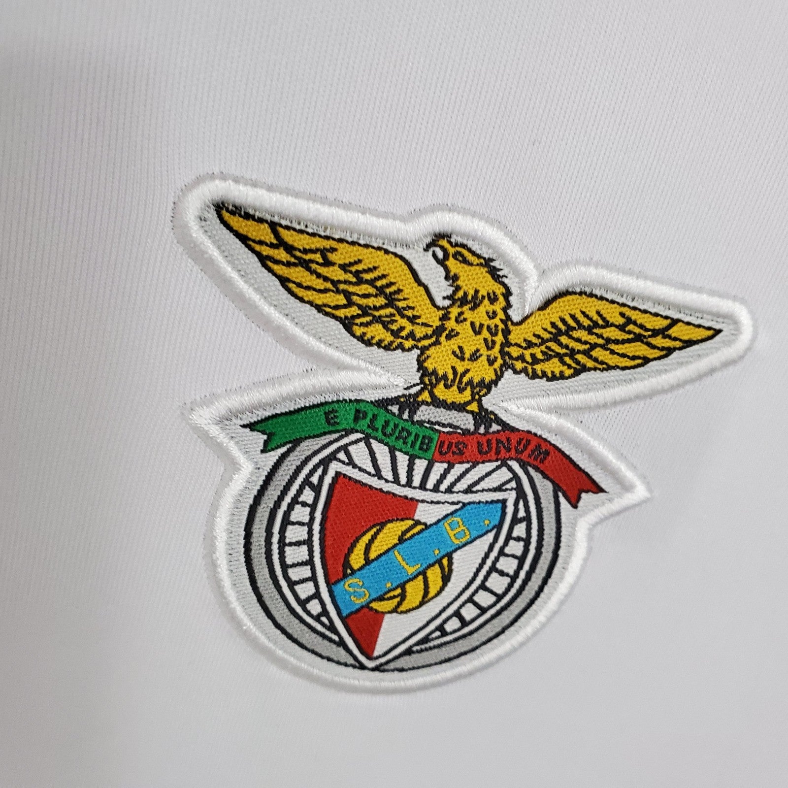 Retro Benfica 04 05 Away