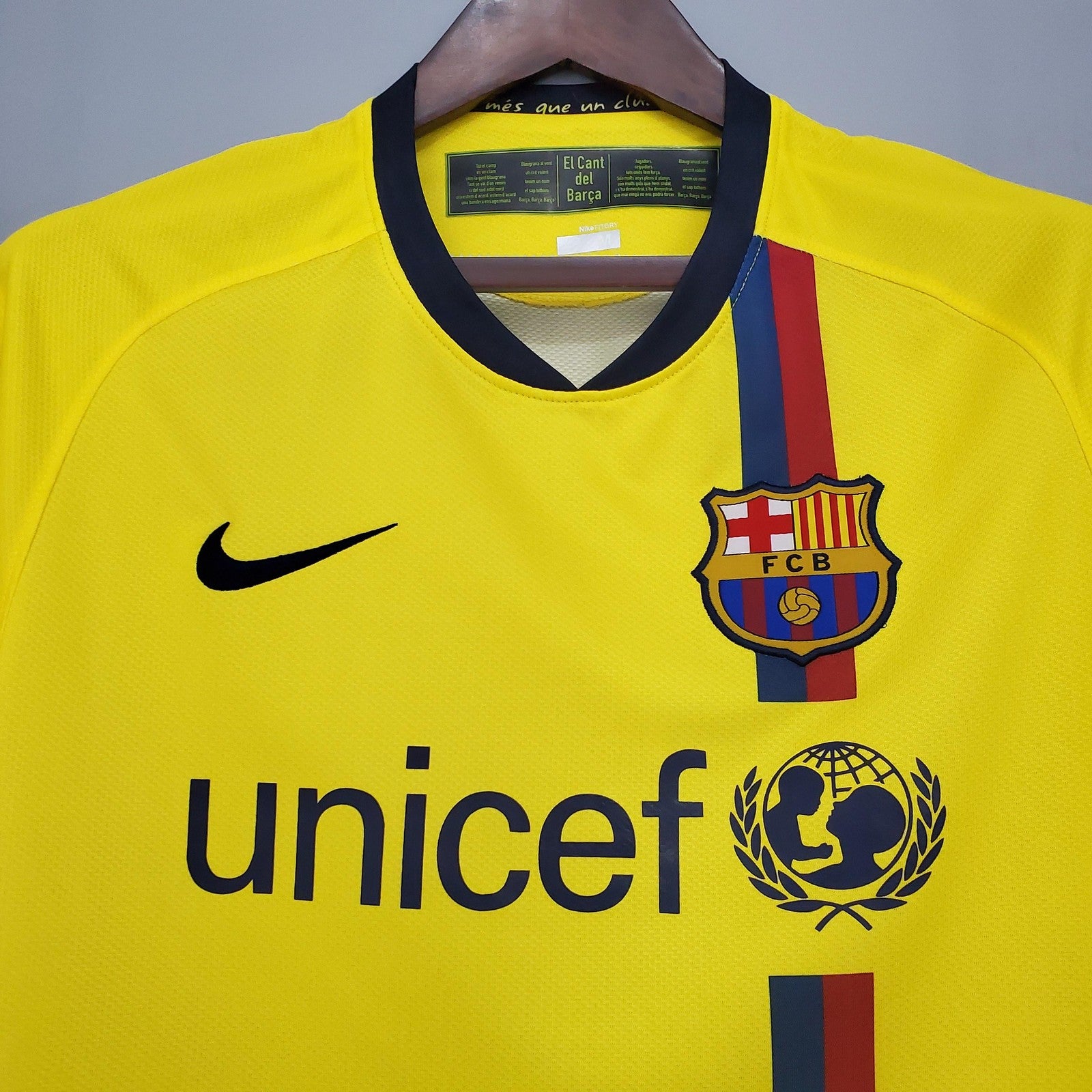 Retro Barcelona 08 09 Away
