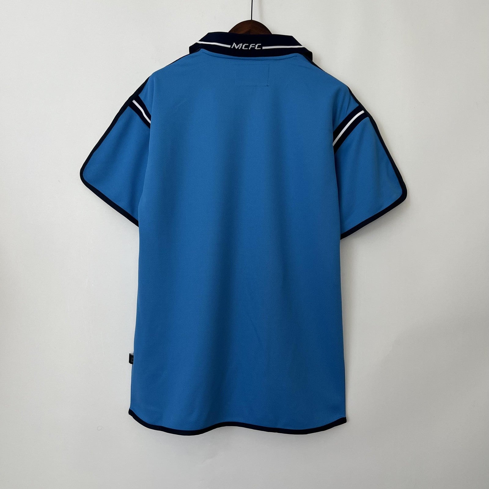 Retro Manchester City 01 02 Home
